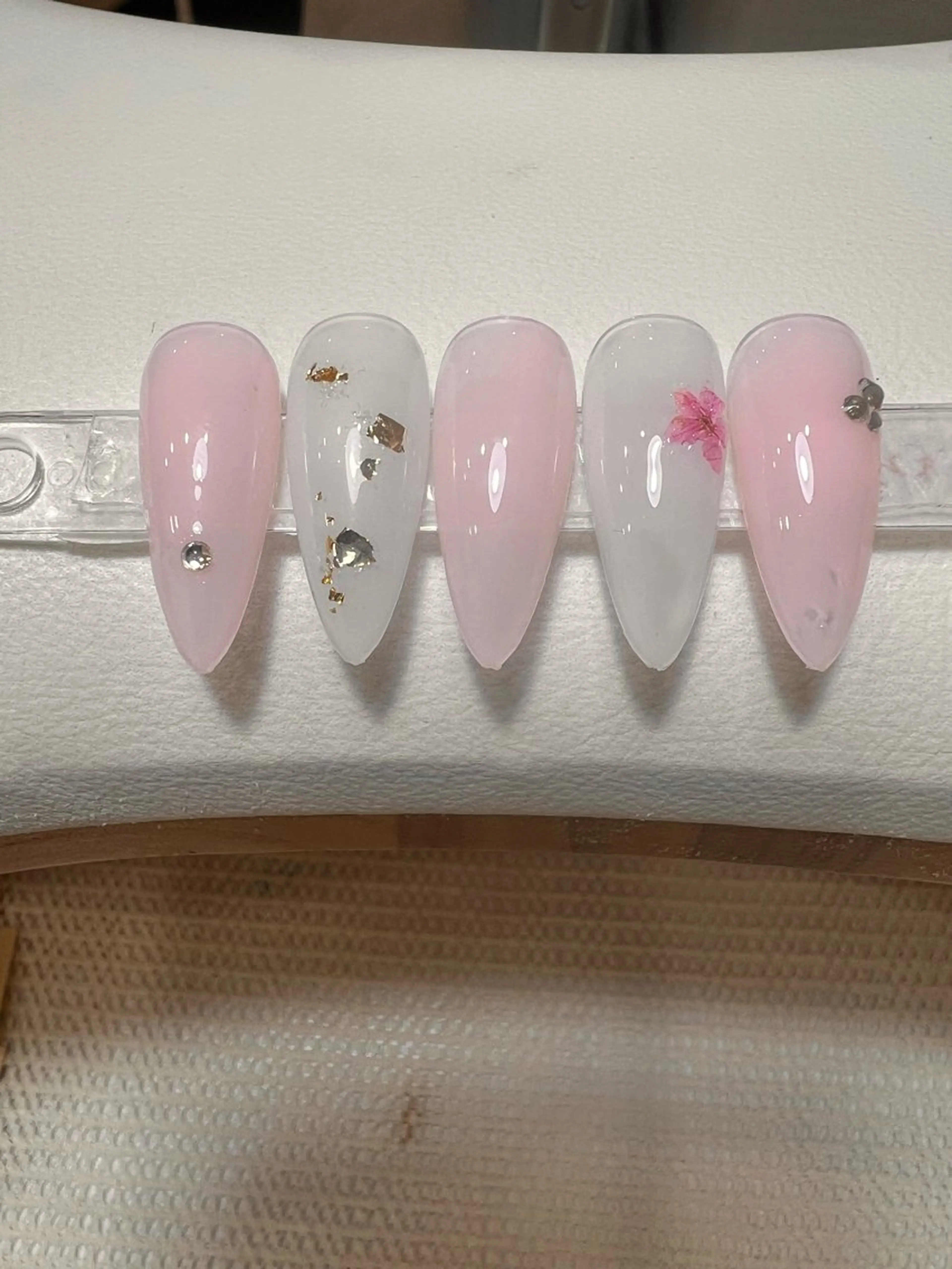 ネイル ハンドネイル Ro hanaのネイルデザイン