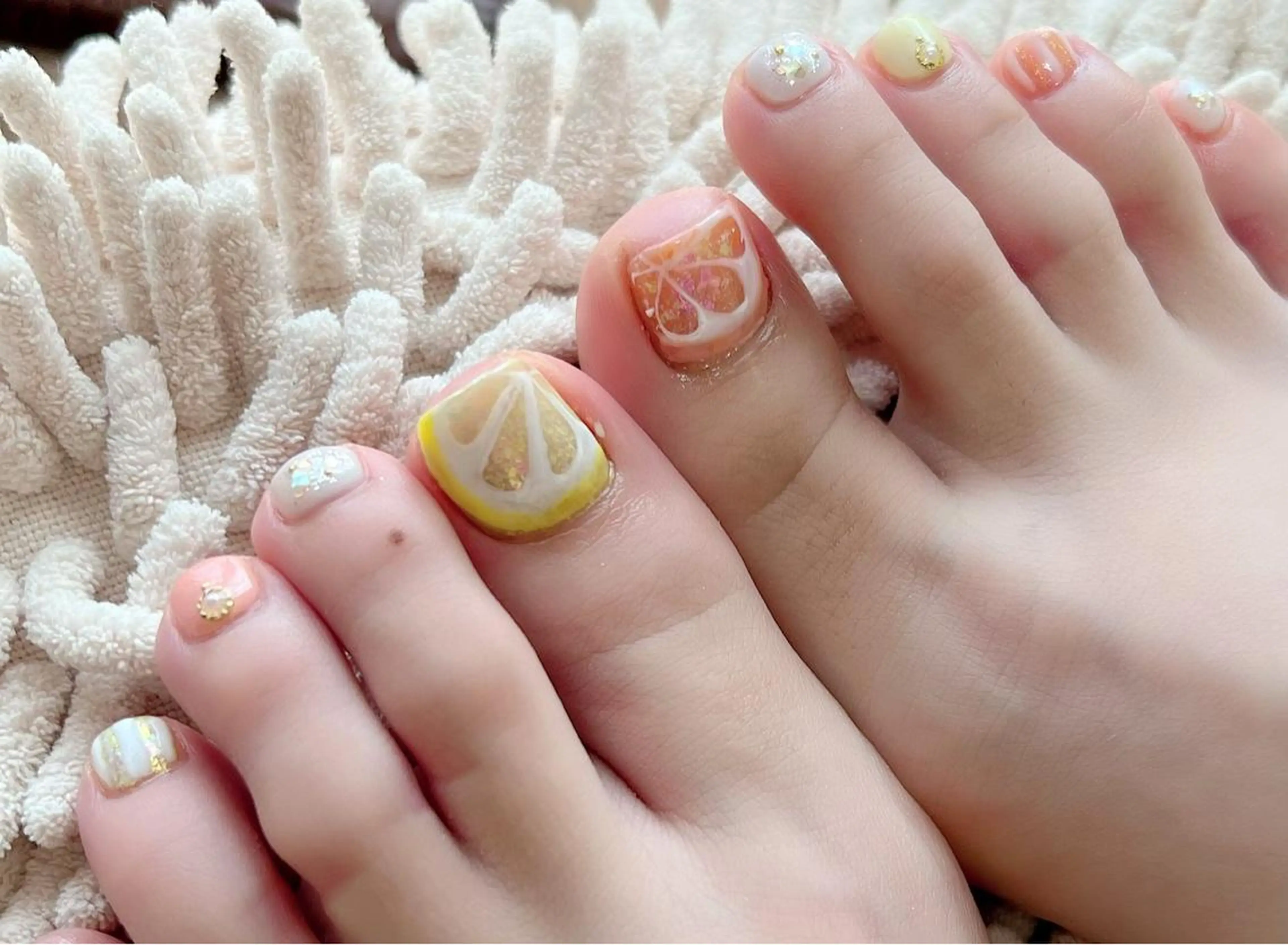 ネイル フットネイル t. yoshizawaのネイルデザイン