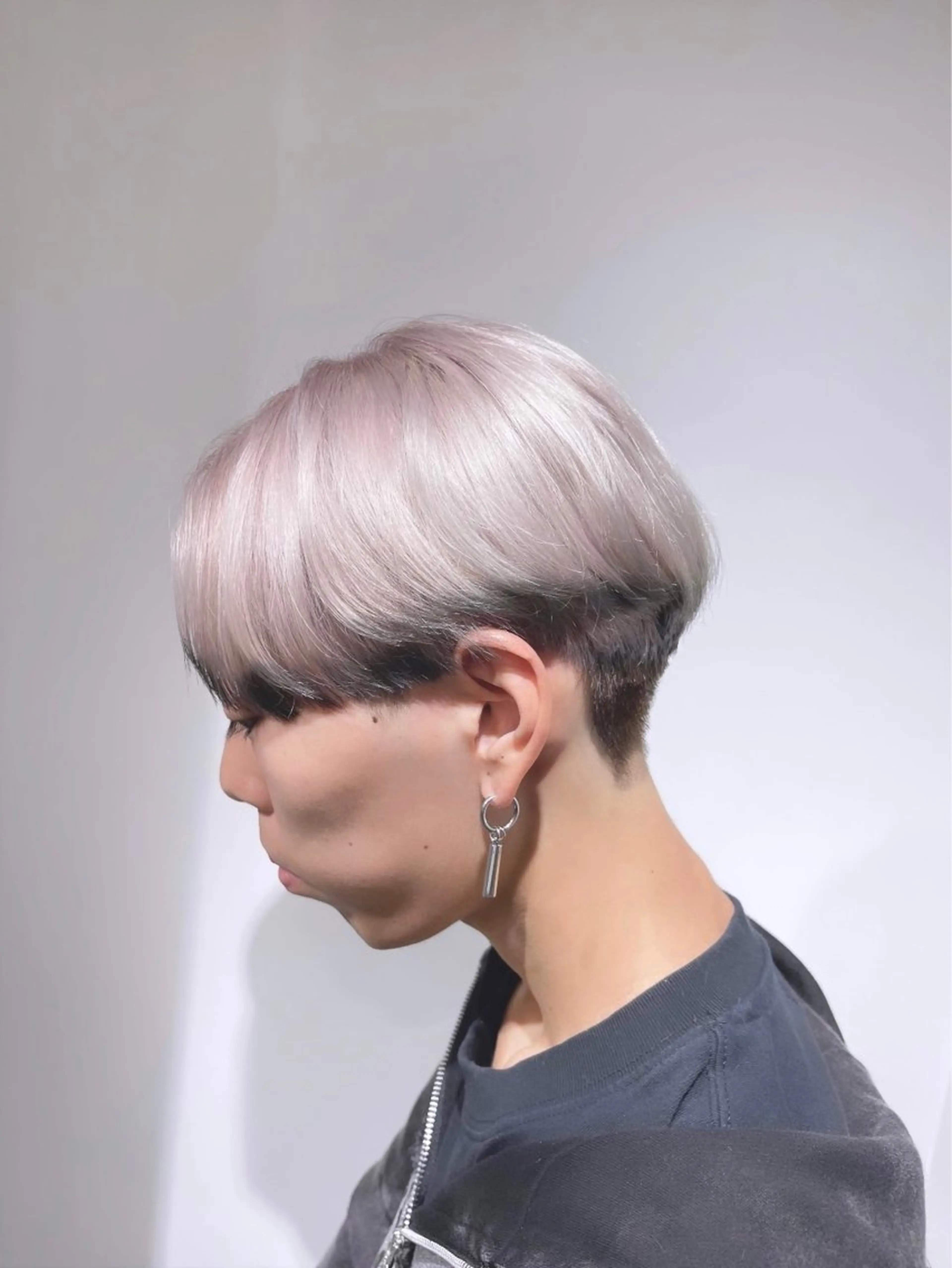 カラー メンズ ヘアカラー 吉原葵/ハイトーン /インナーカラーのヘアスタイル