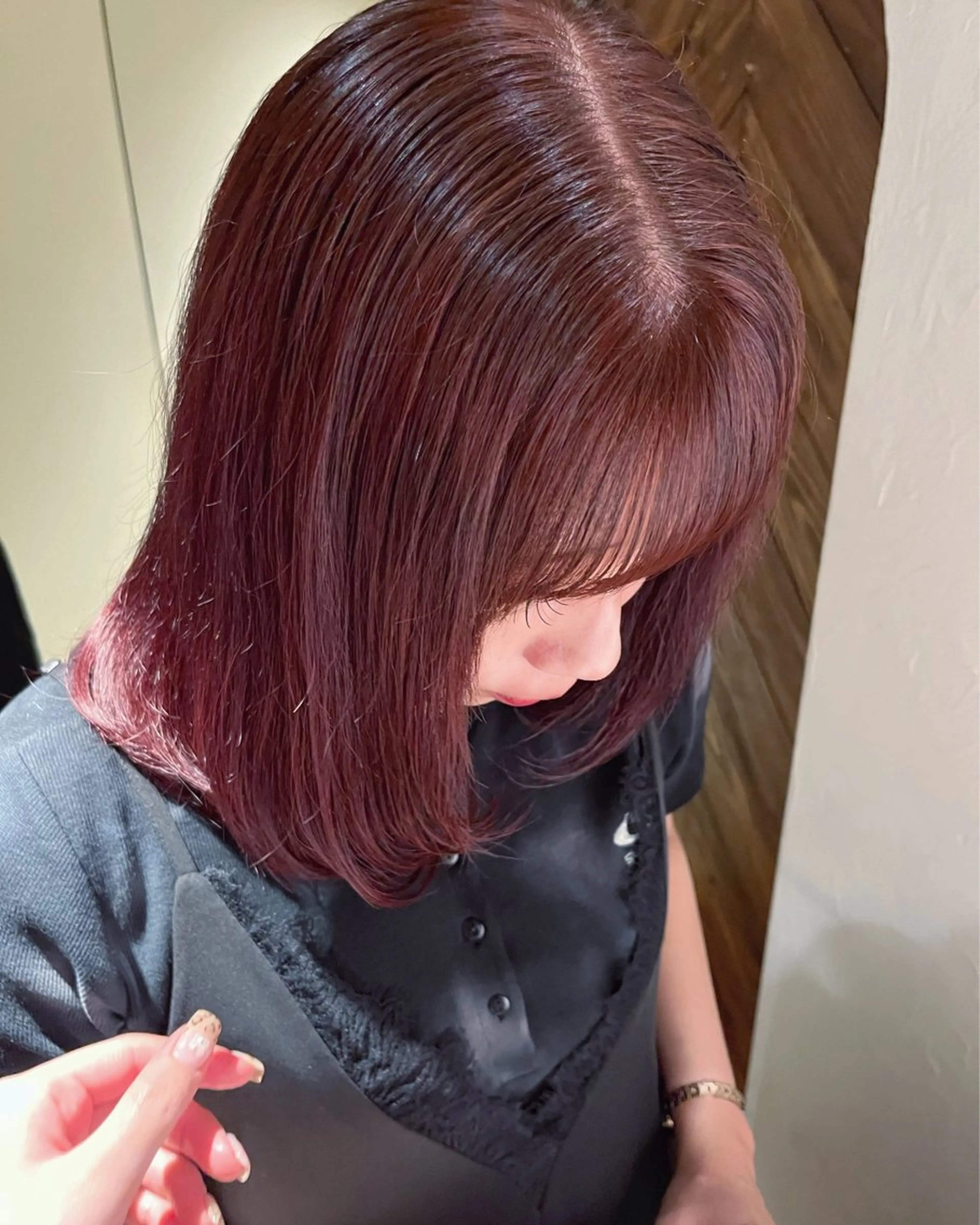 カラー hinaru ．のヘアスタイル