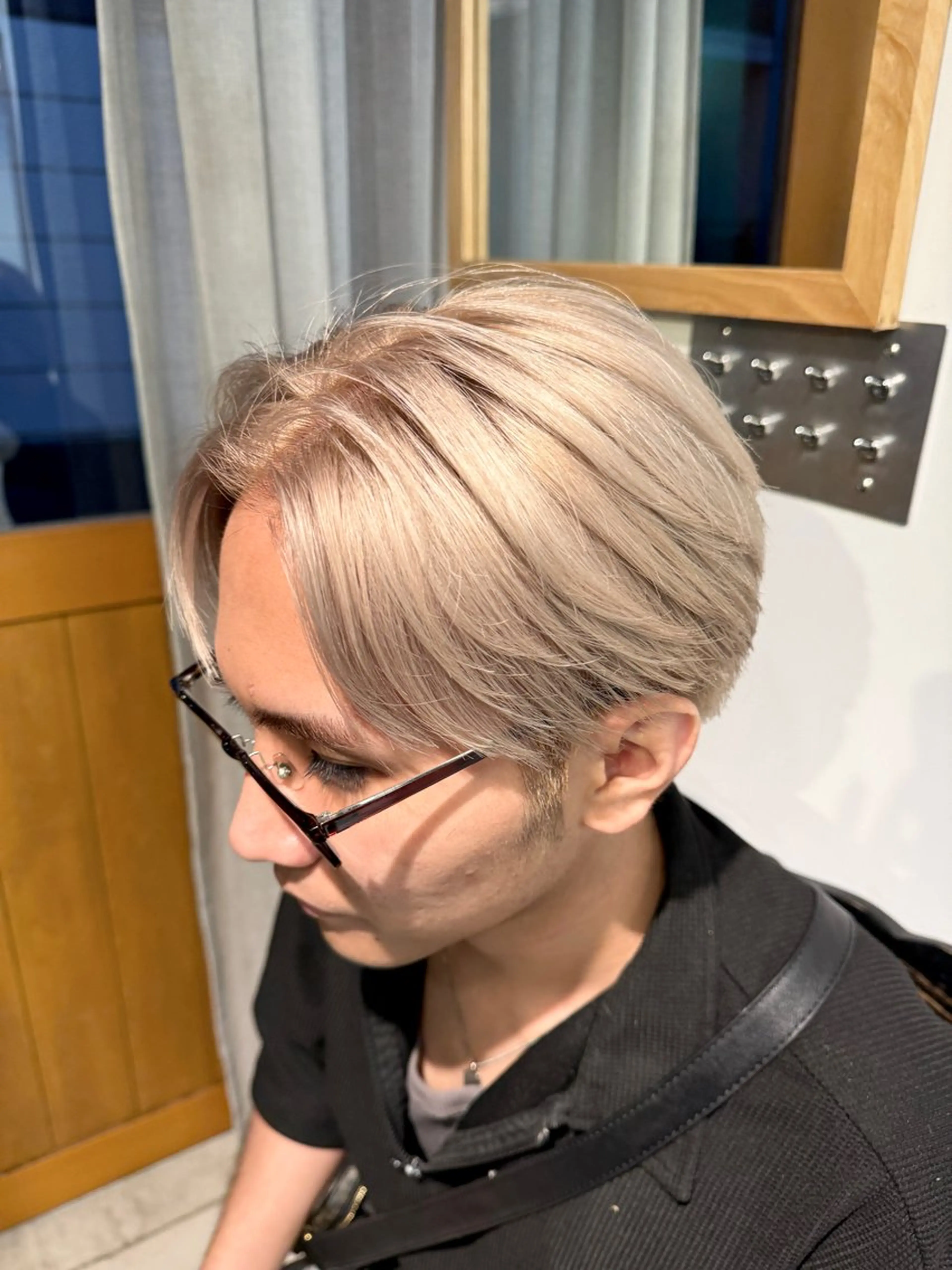 ショート カラー メンズ カット ヘアカラー トリートメント 透明感カラー/ハイト ーン/メイク/umiのヘアスタイル