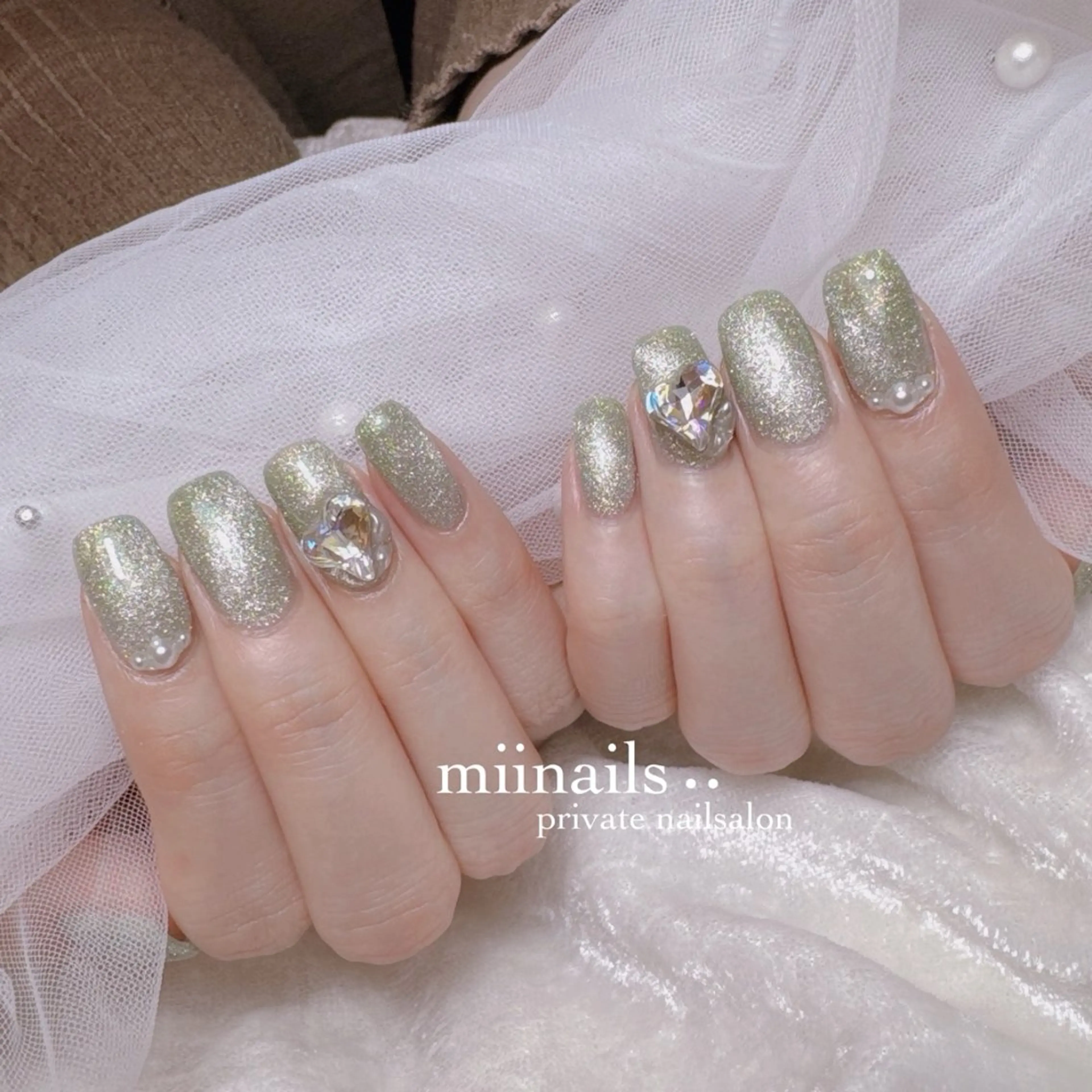 ネイル キラキラネイル 韓国ネイル ワンホンネイル ハンドネイル nailsalon miinailsのネイルデザイン