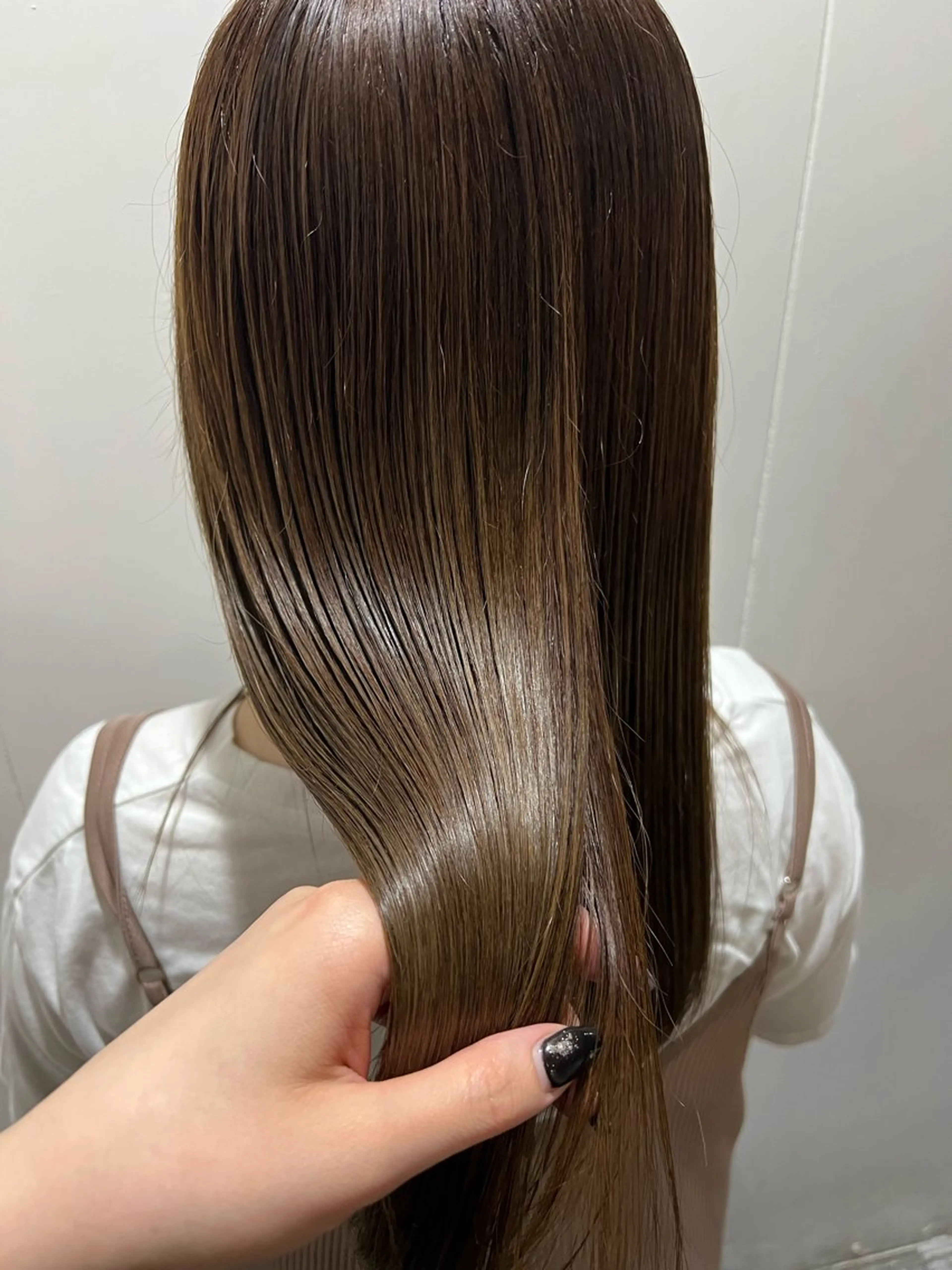 ロング ヘアカラー fielu KANAEのヘアスタイル