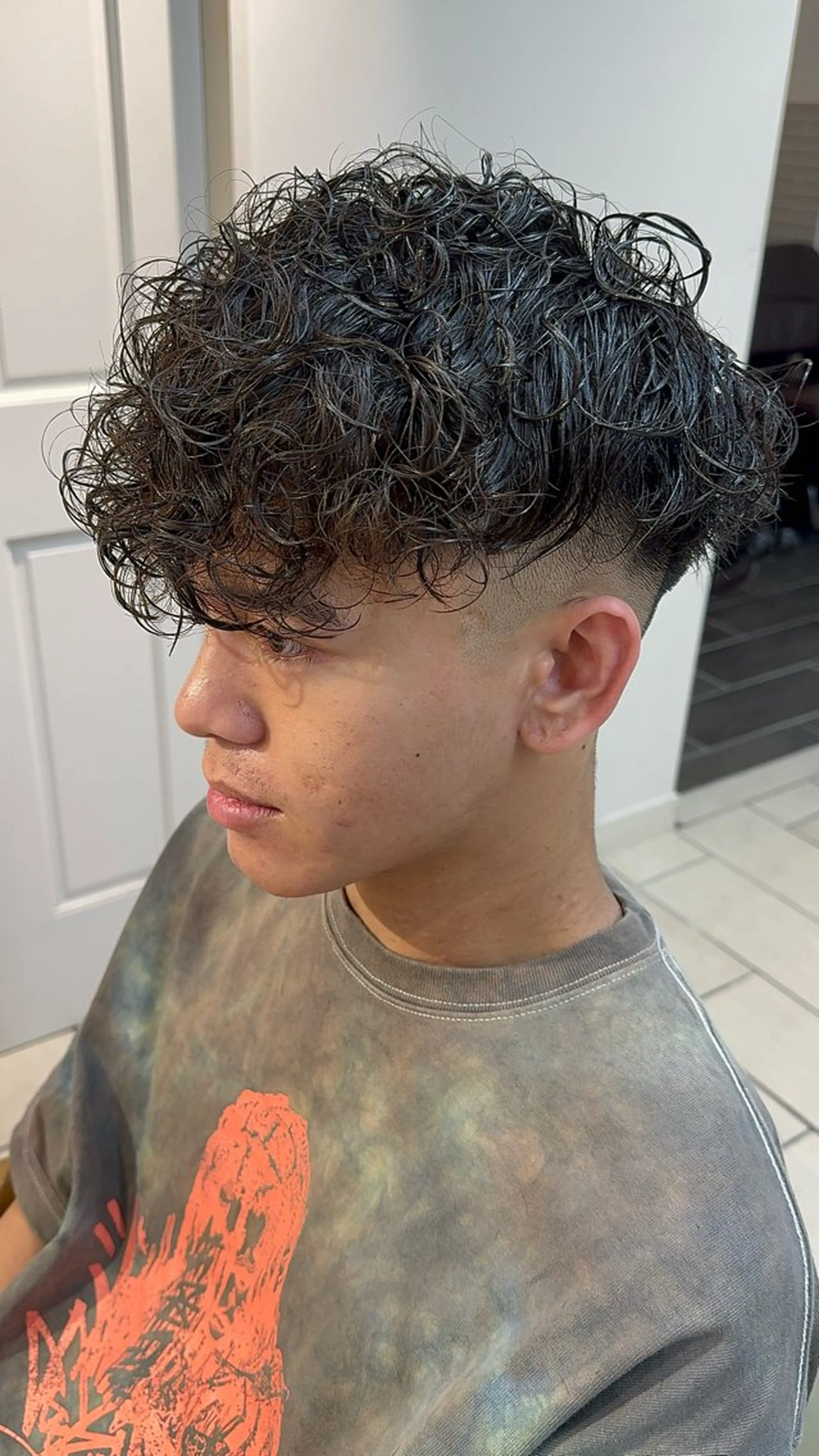 パーマ メンズ フェードカット マッシュ メンズパーマ 刈り上げ スパイラルパーマ カット パーマ 🌞塙 湧貴🌞のヘアスタイル