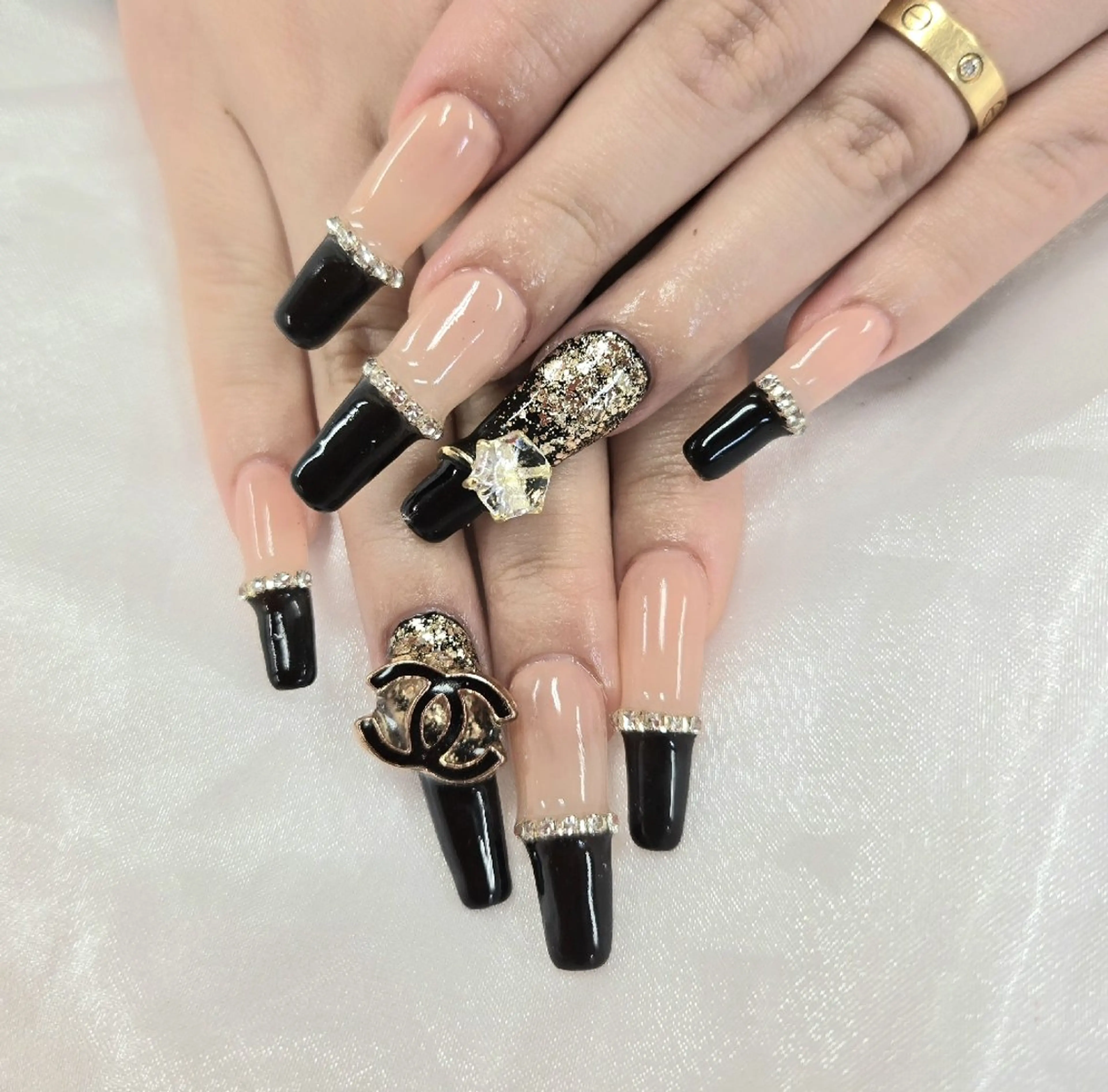 ネイル アートネイル オーロラネイル チークネイル 成人式 ジェルネイル ハンドネイル 河野ちえ (雑誌掲載サロン)のネイルデザイン