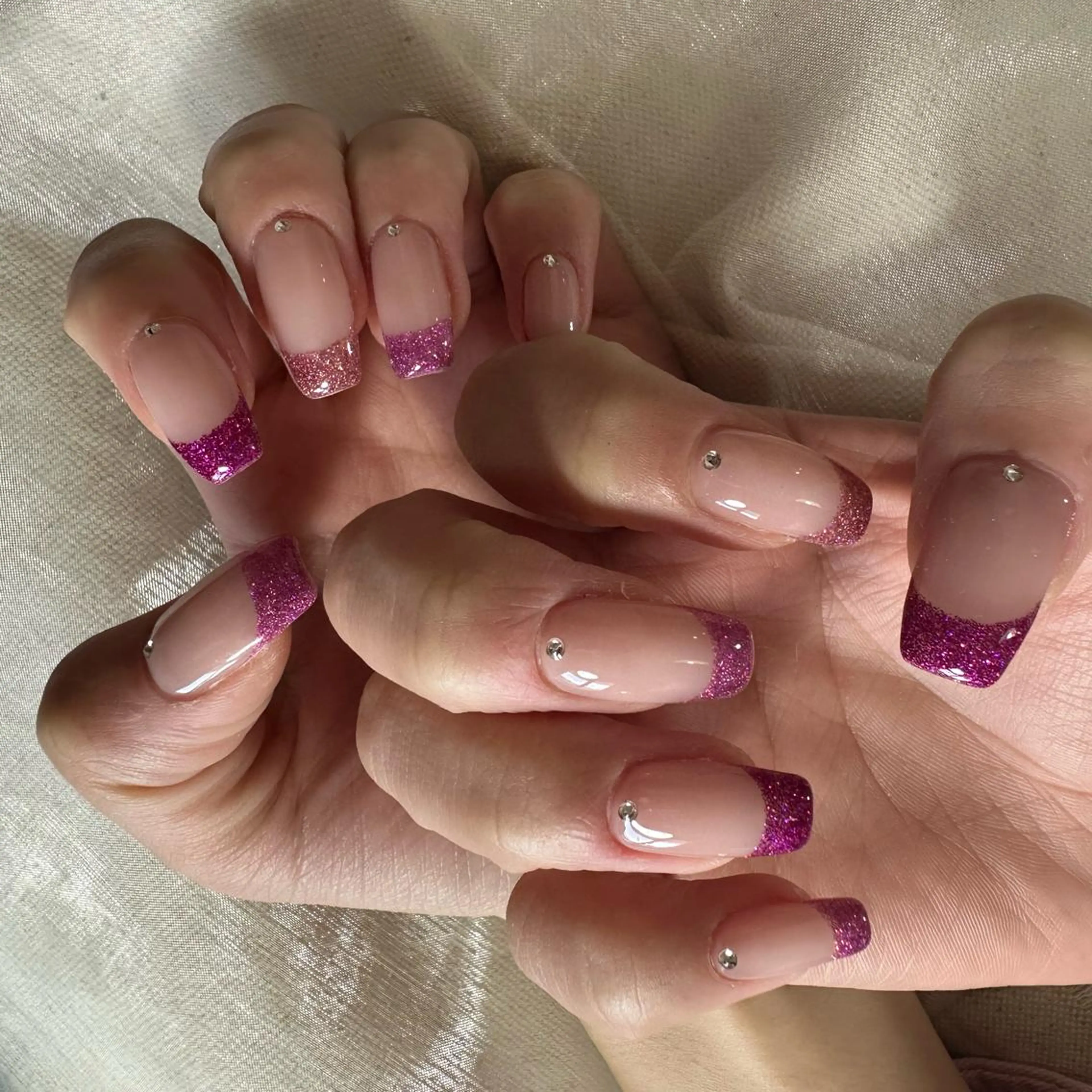 ネイル ハンドネイル repos~ルポ~所属・里見 麗のネイルデザイン