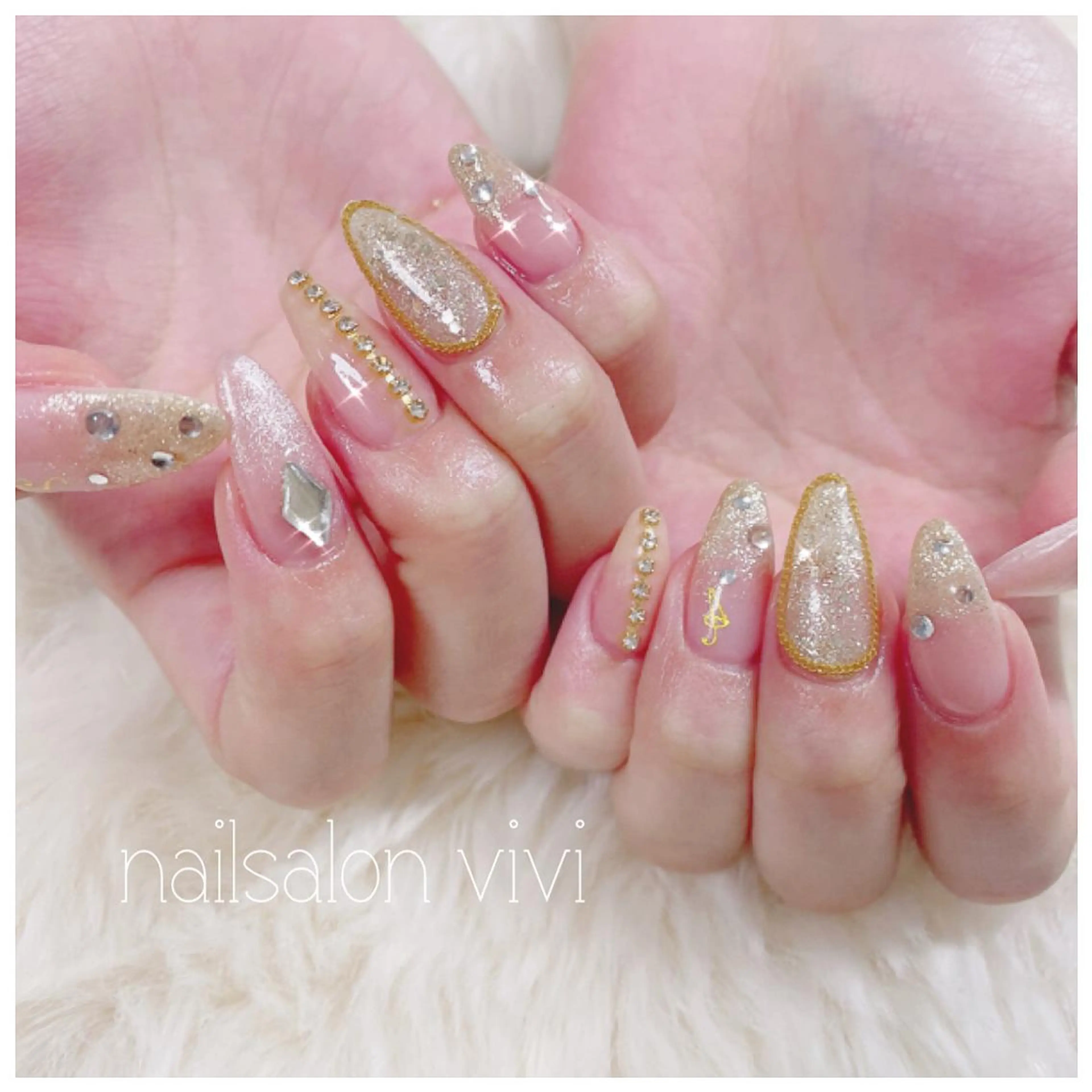 ネイル ＶＩＶＩ nailsalonのネイルデザイン