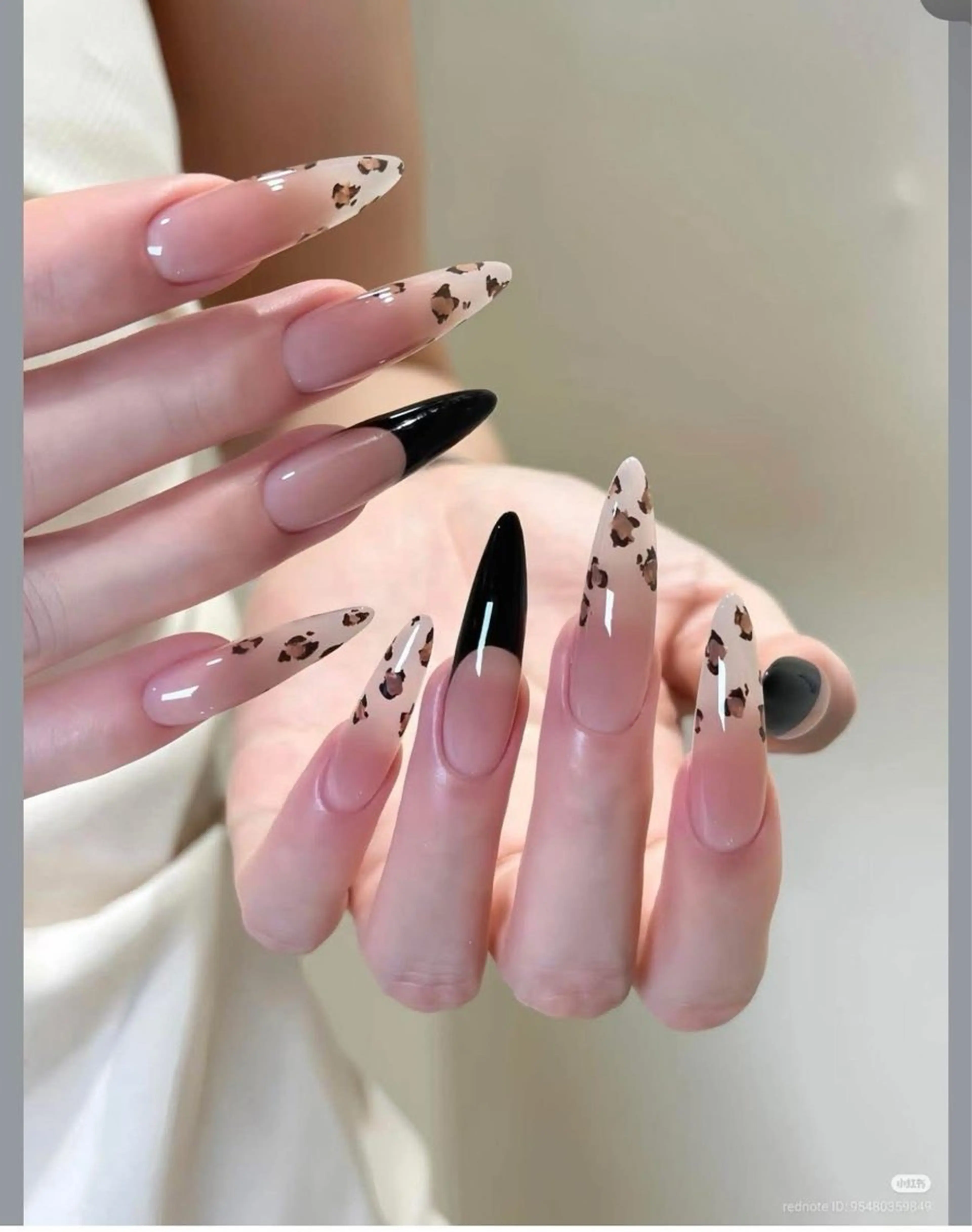 ネイル 長さ出し フレンチネイル グラデーション 卒業式 マグネットネイル ハンドネイル MIHANA ZENのネイルデザイン