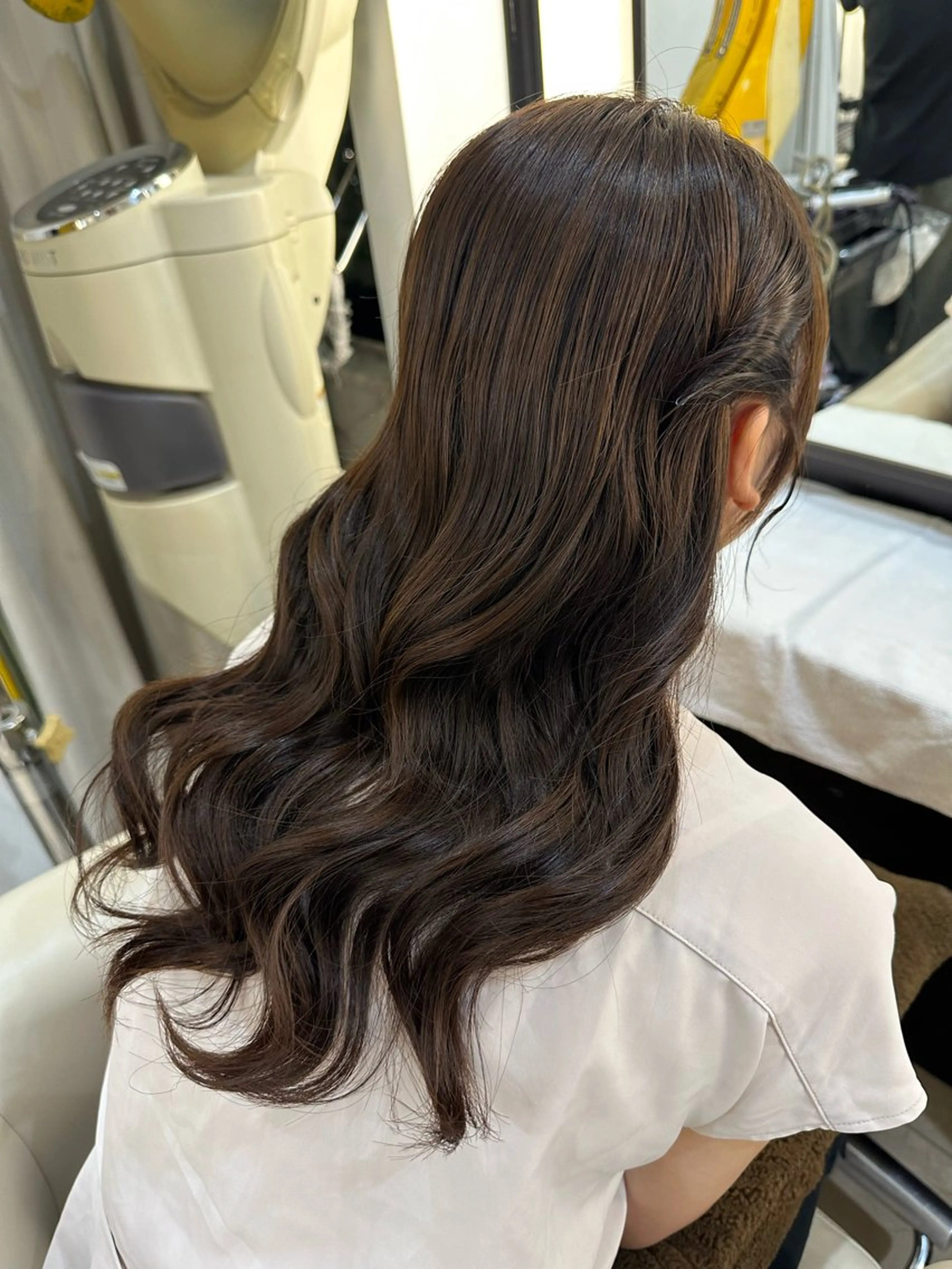 ロング LEWIN ginza所属・🫧パーマモデル /mikuのヘアスタイル