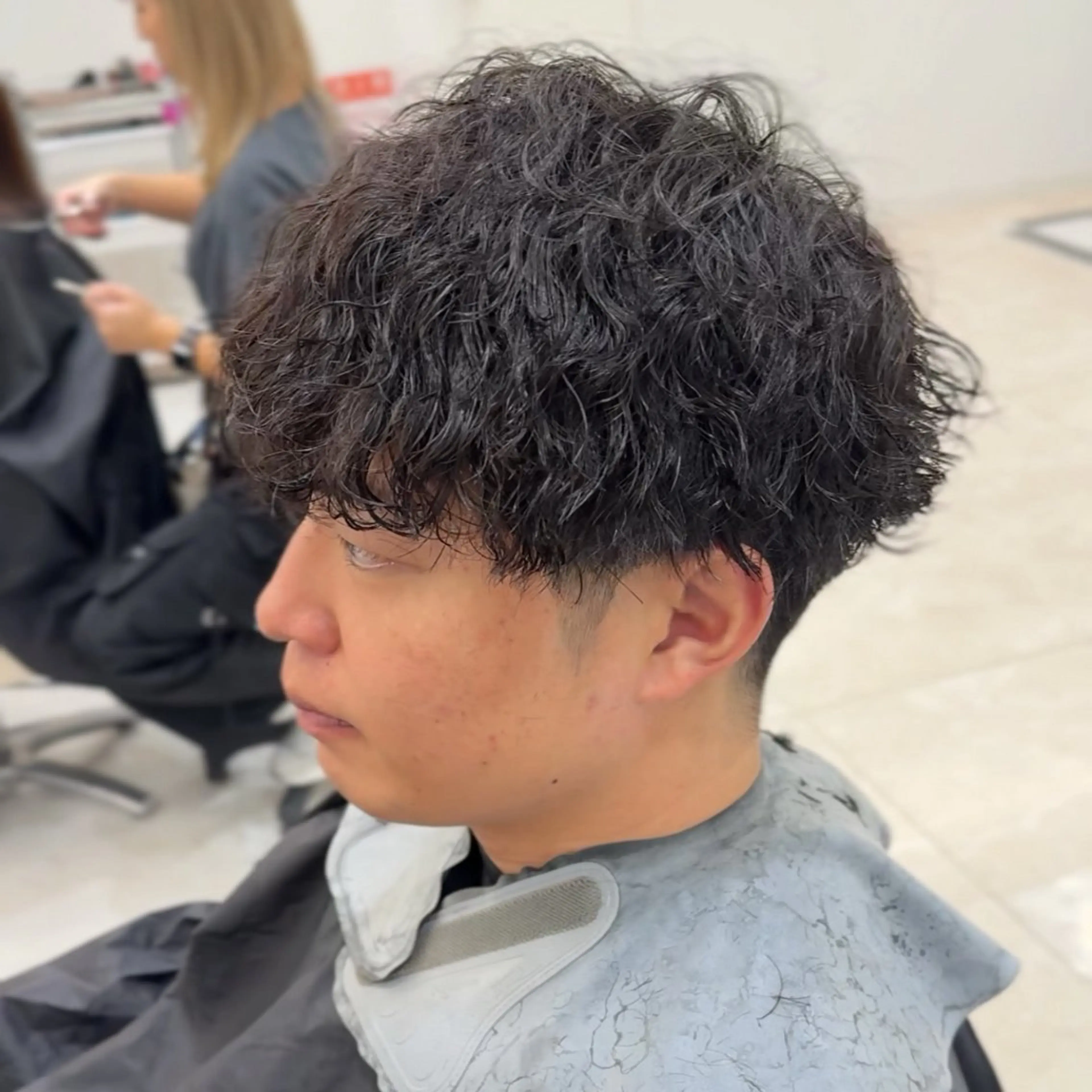 ショート パーマ メンズ SALOWIN名古屋Suite店所属・名古屋のメンズ特化 美容師/わたるのヘアスタイル