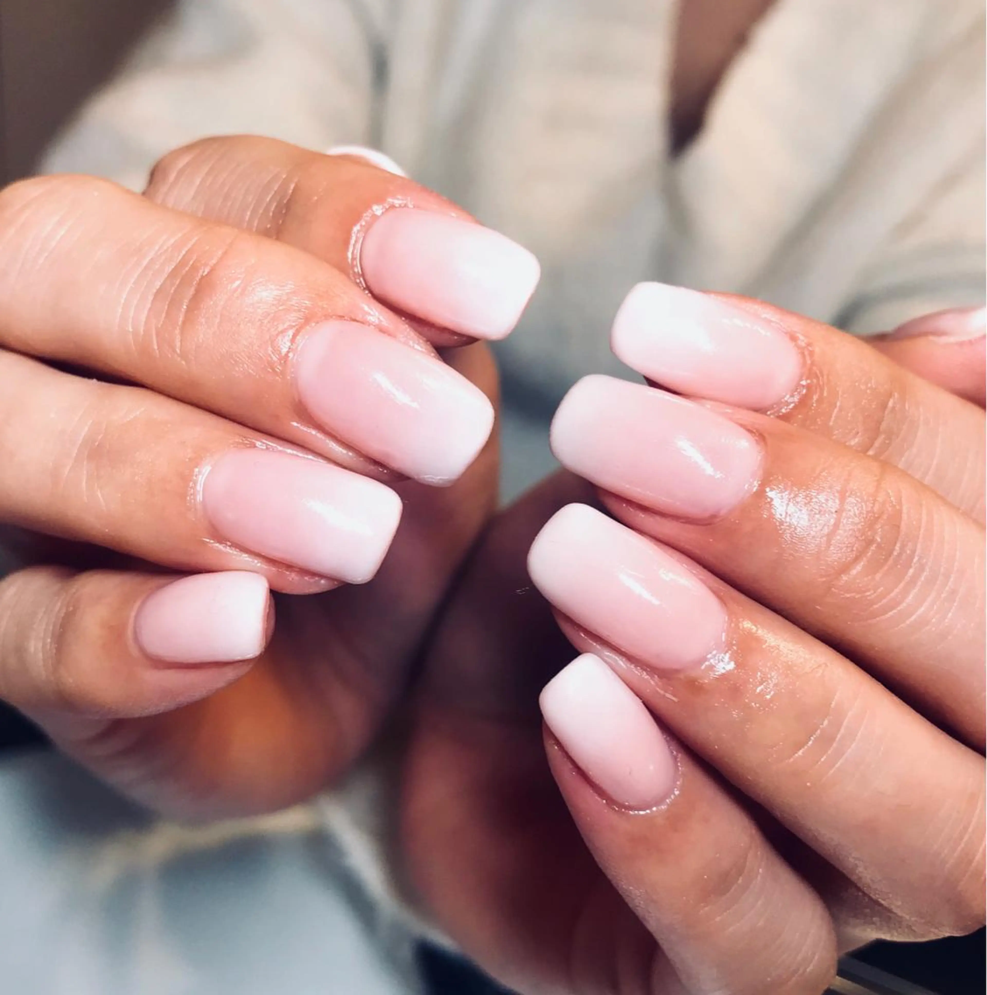 ショート ネイル スクエアネイル ハンドネイル ハンドケア nail&eye Aoのマツエク・マツパデザイン