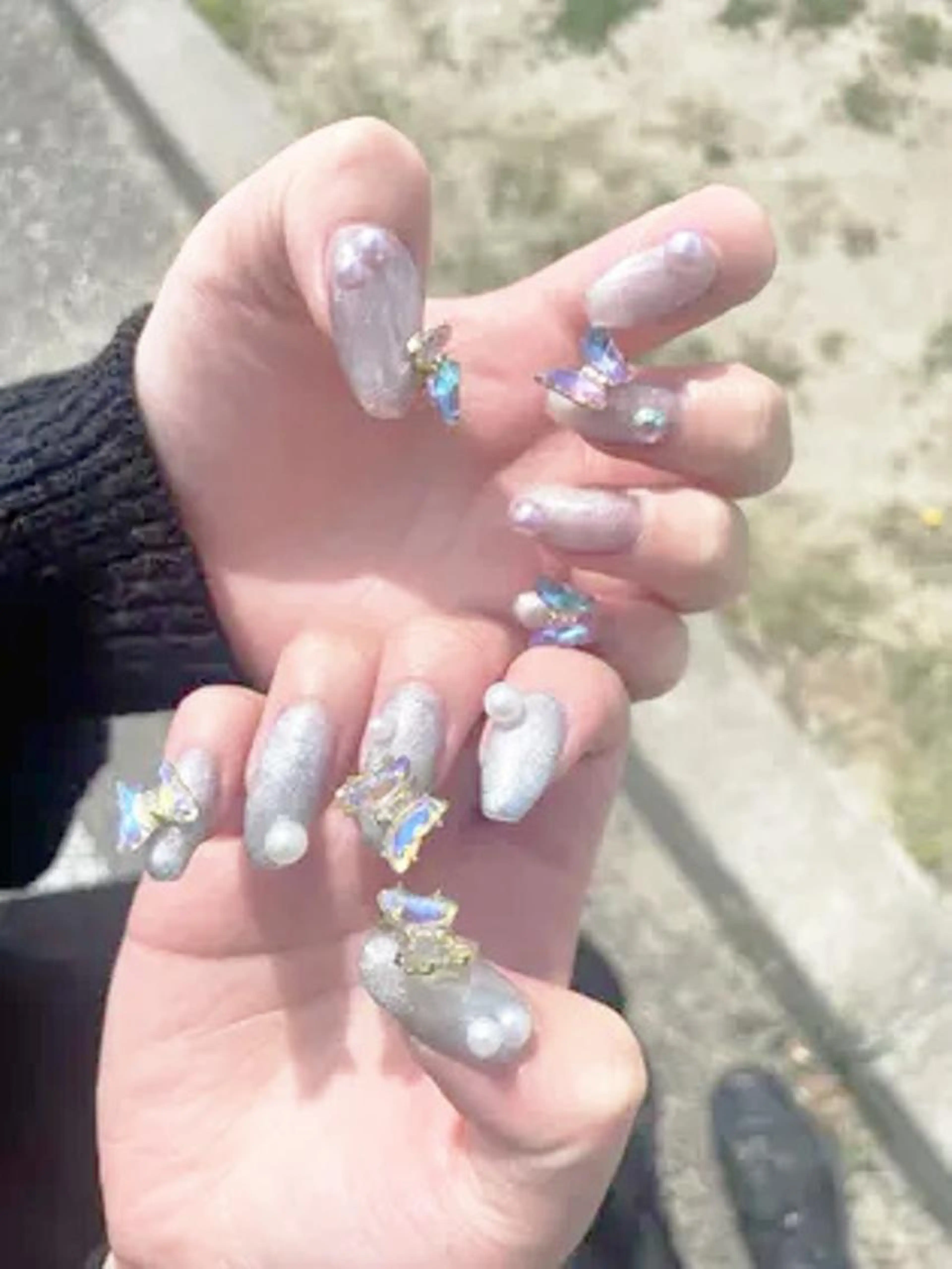 【新規限定クーポン・ハンドネイルケア込み】オーダー持ち込みボリュームアートネイル10本　ジェルネイル　オフ無✨の写真
