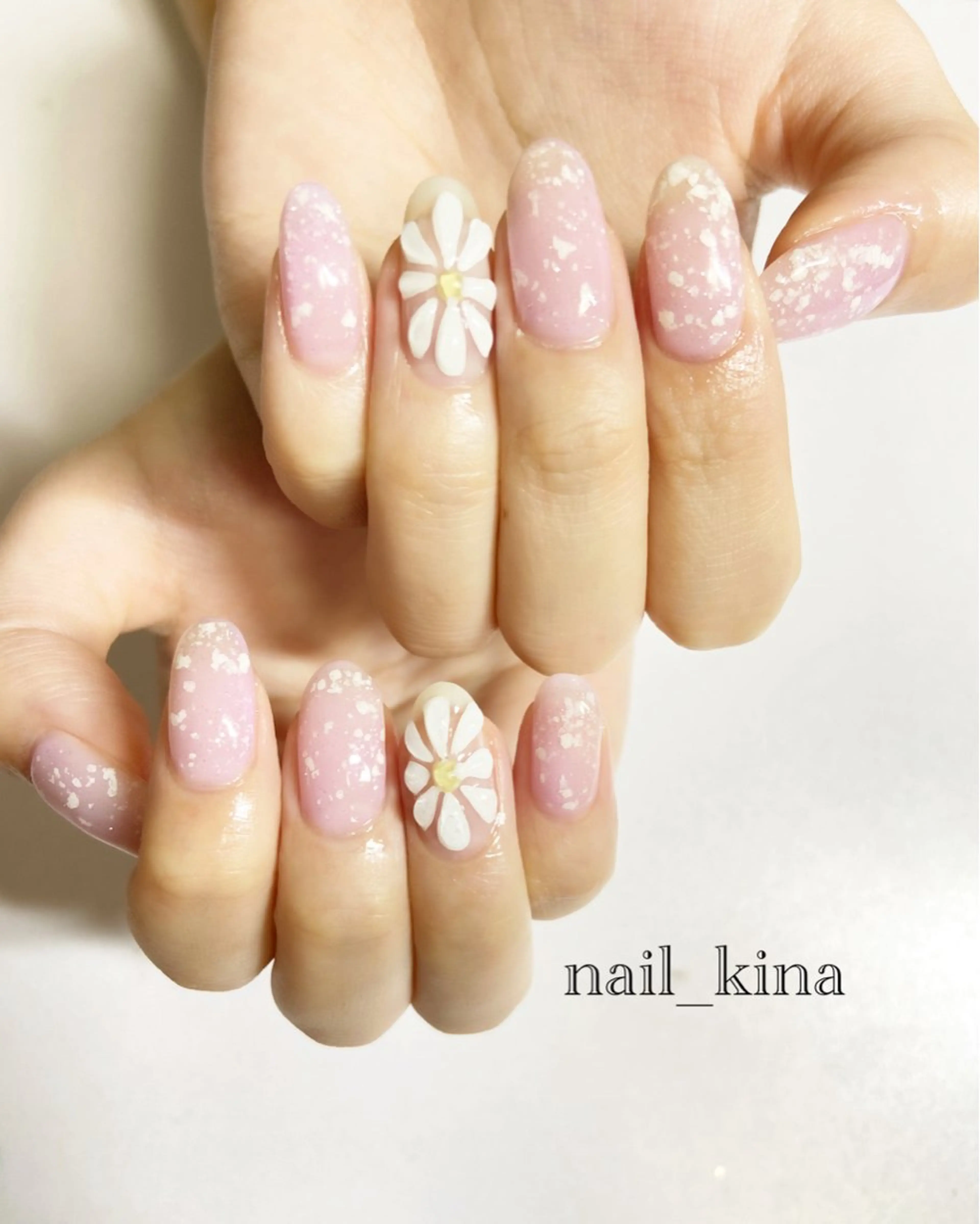 ネイル フラワーネイル ぷっくりネイル nail_ kinaのネイルデザイン