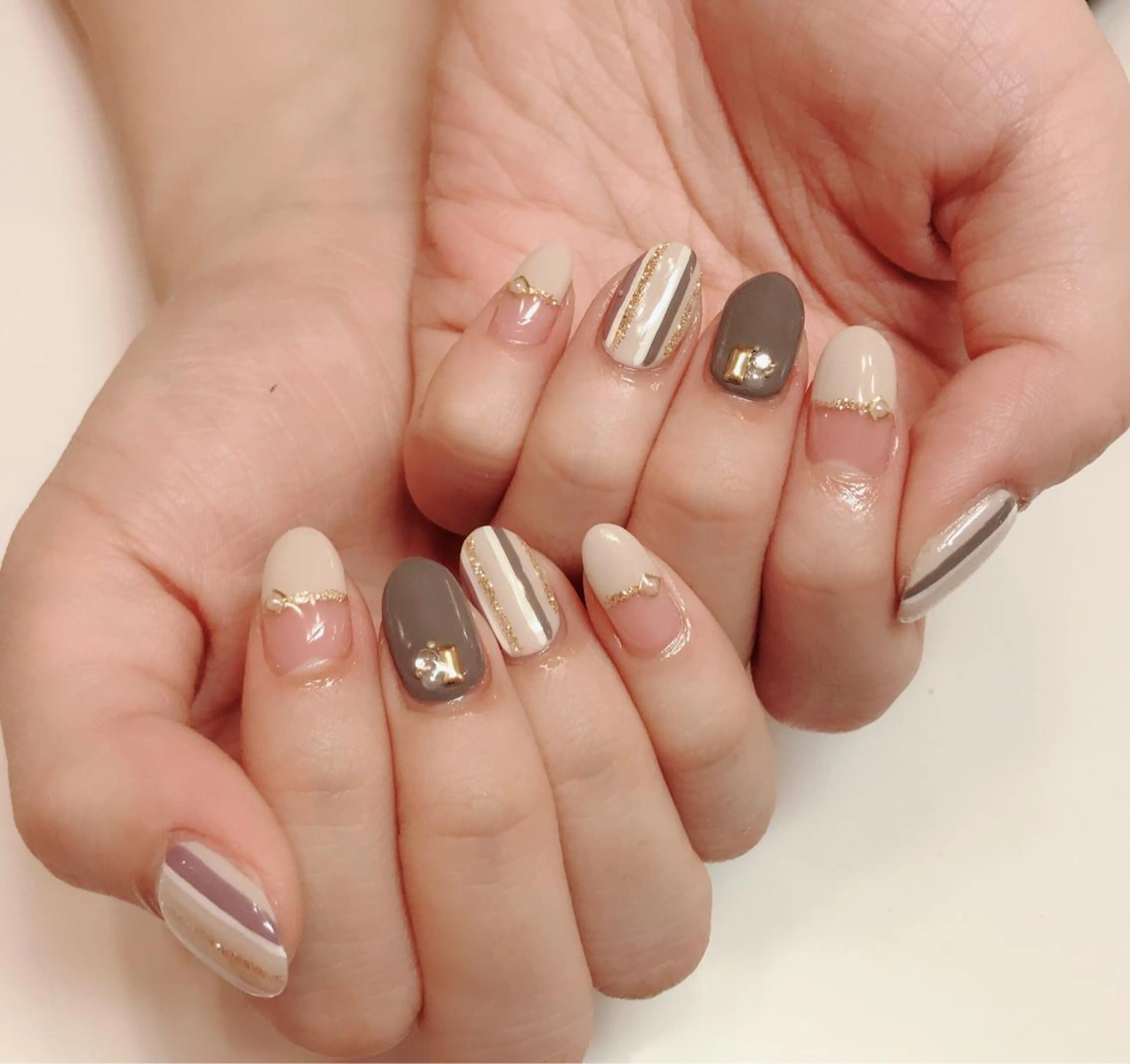 カラー ネイル Q Free nailsのネイルデザイン