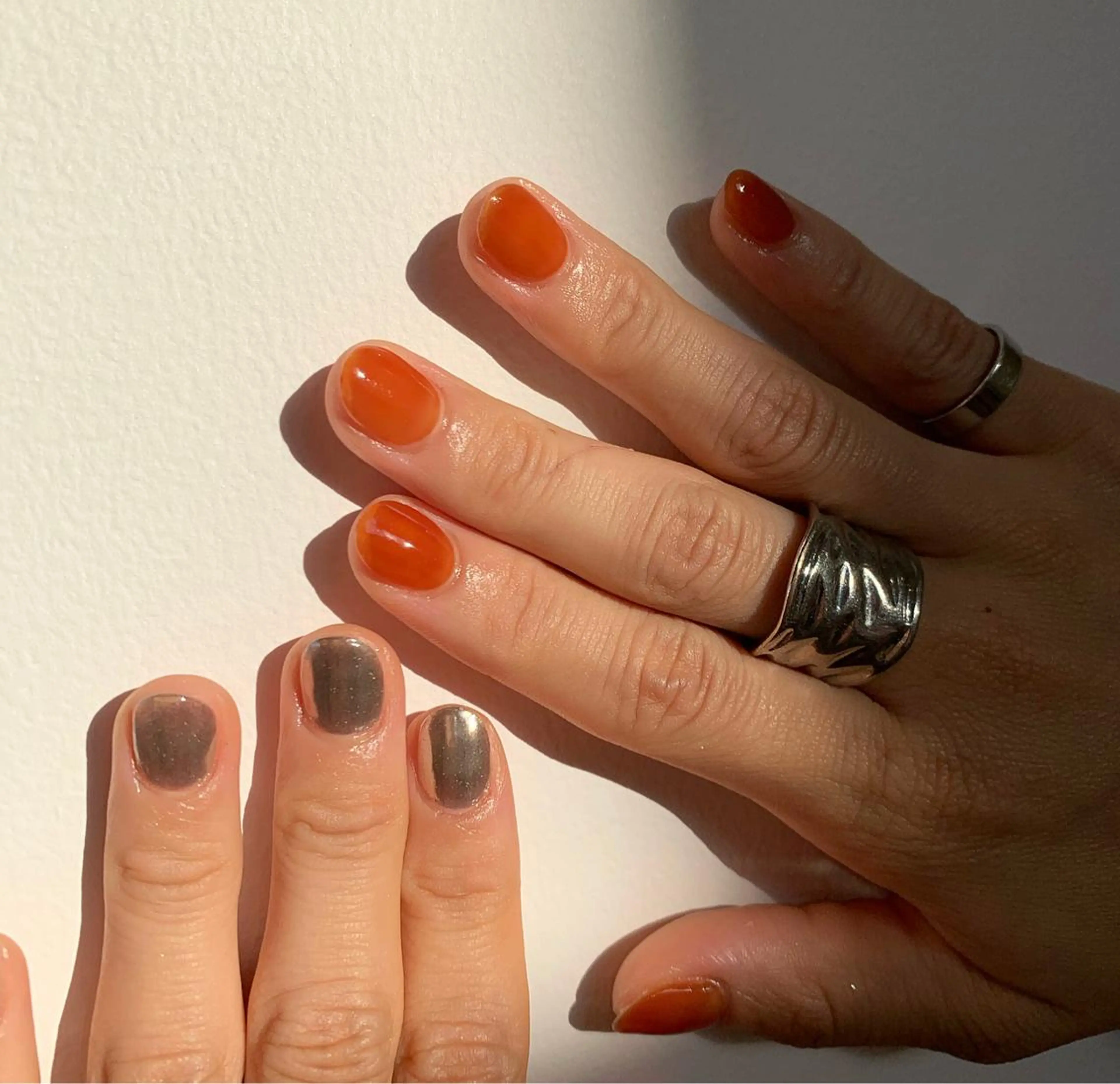 ネイル オレンジ ハンドネイル 佐藤 穂乃香のネイルデザイン