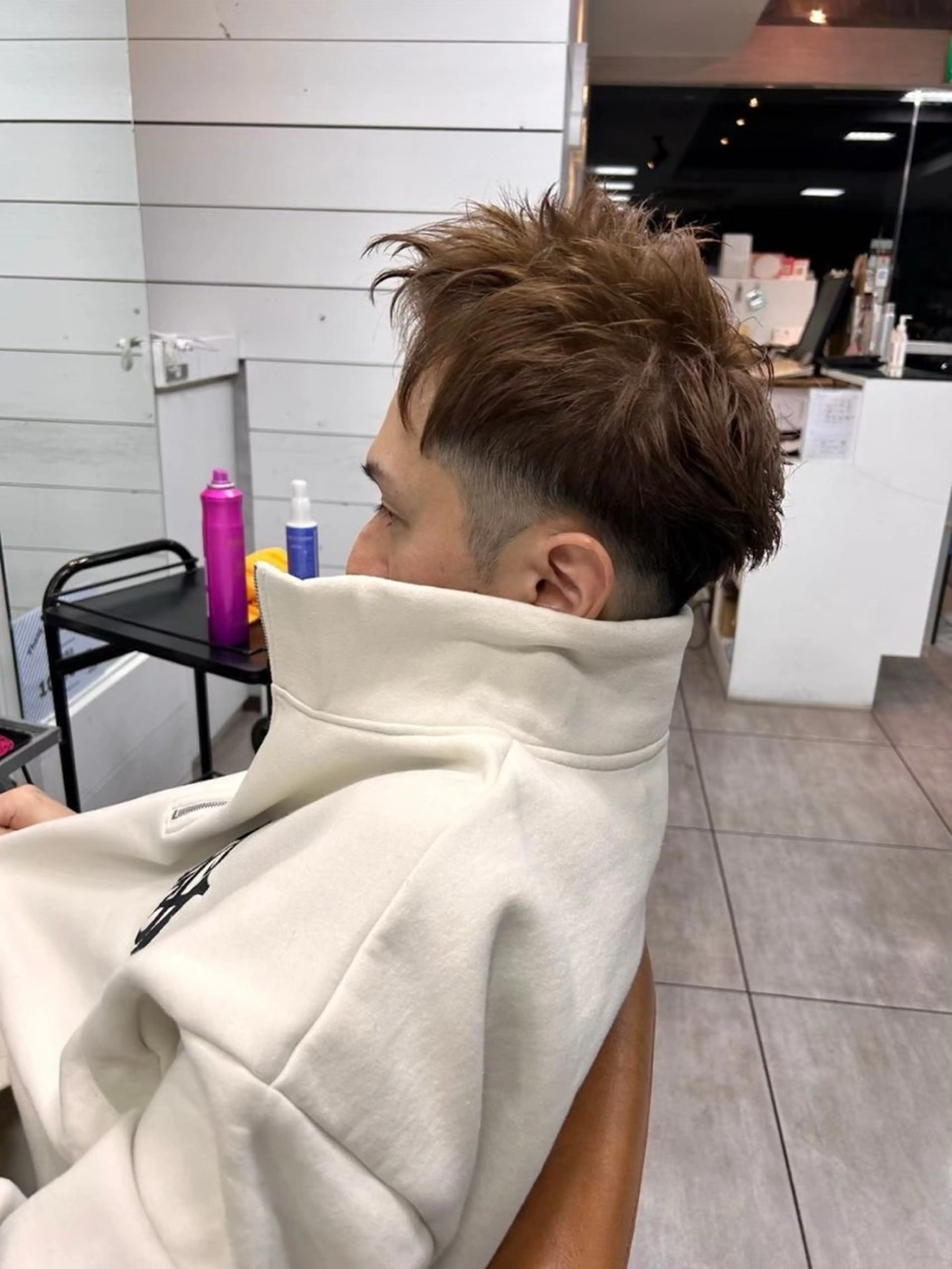 ショート カラー メンズ 東田 篤希のヘアスタイル