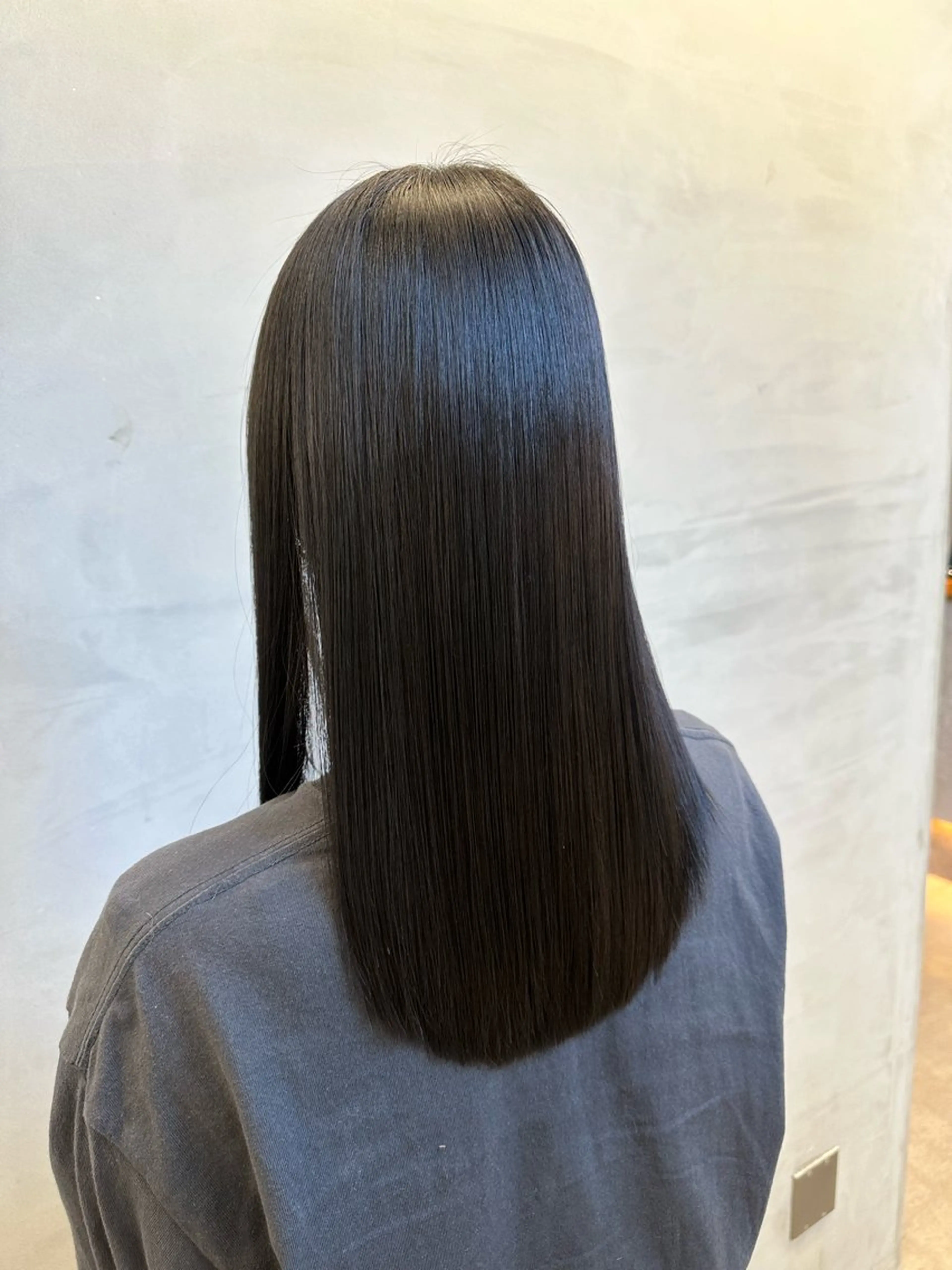 セミロング カット ヘアカラー トリートメント 💎 透明感カラー ✨Erina 💎のヘアスタイル