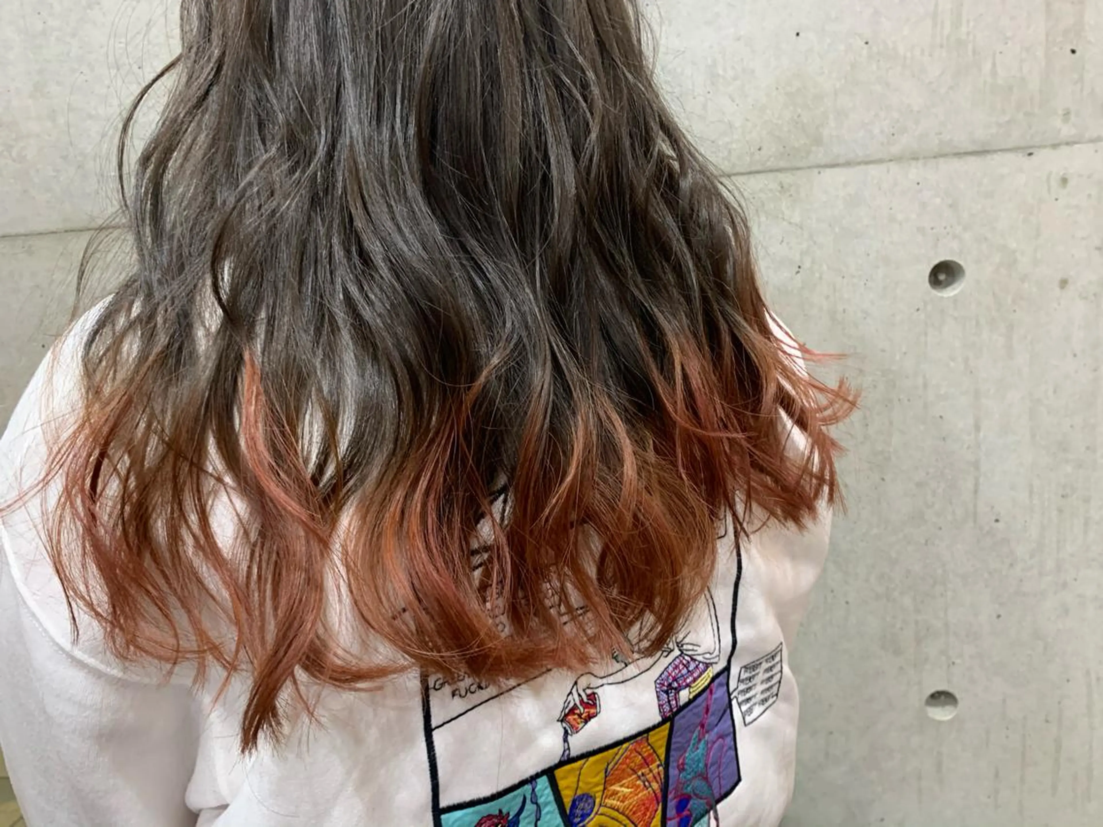 ロング カラー ブリーチ オレンジ 骨格似合わせカット✨ 林 まどかのヘアスタイル