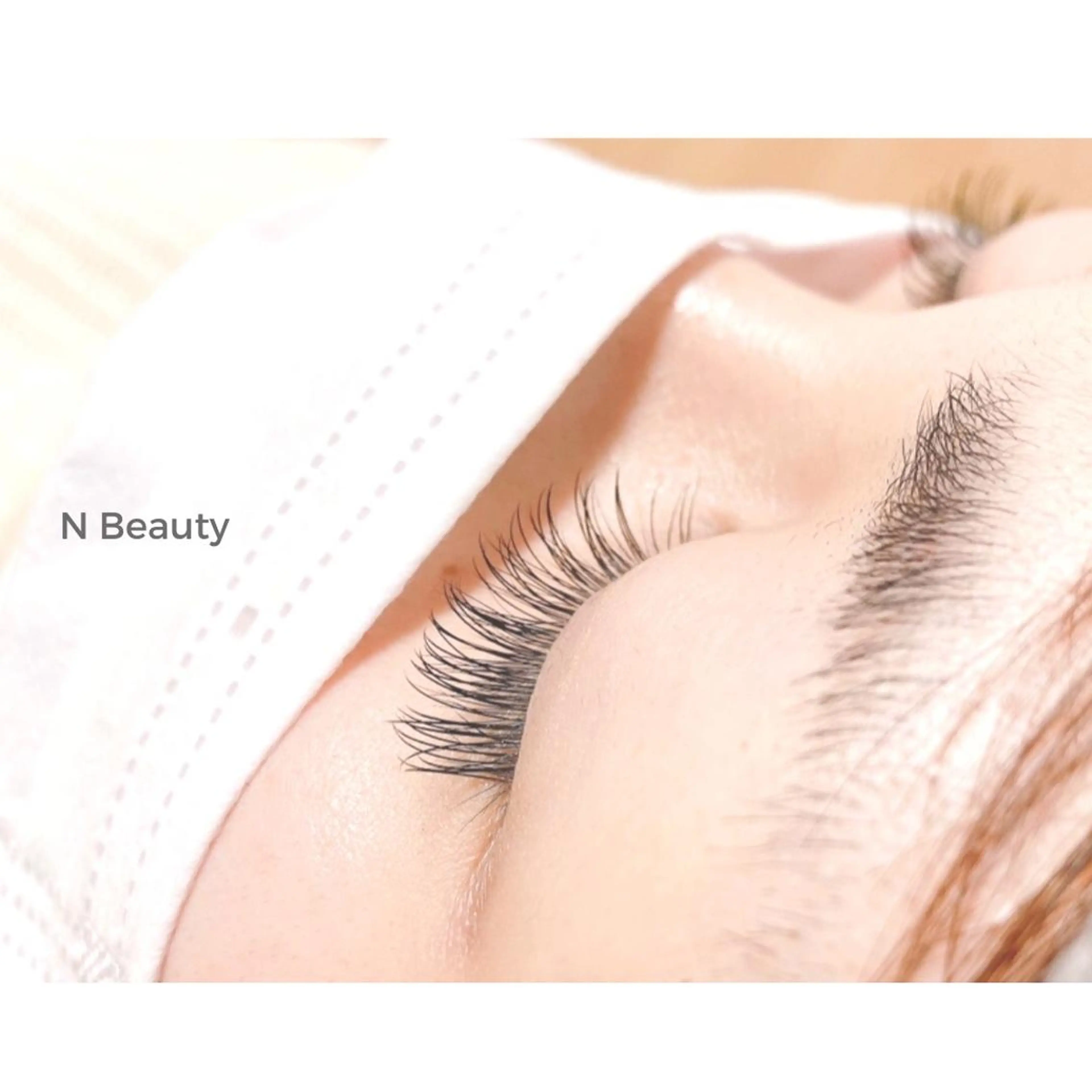 マツエク・マツパ 付け放題 フラットラッシュ 大石はな / lavlunaの眉毛・アイブロウイメージ