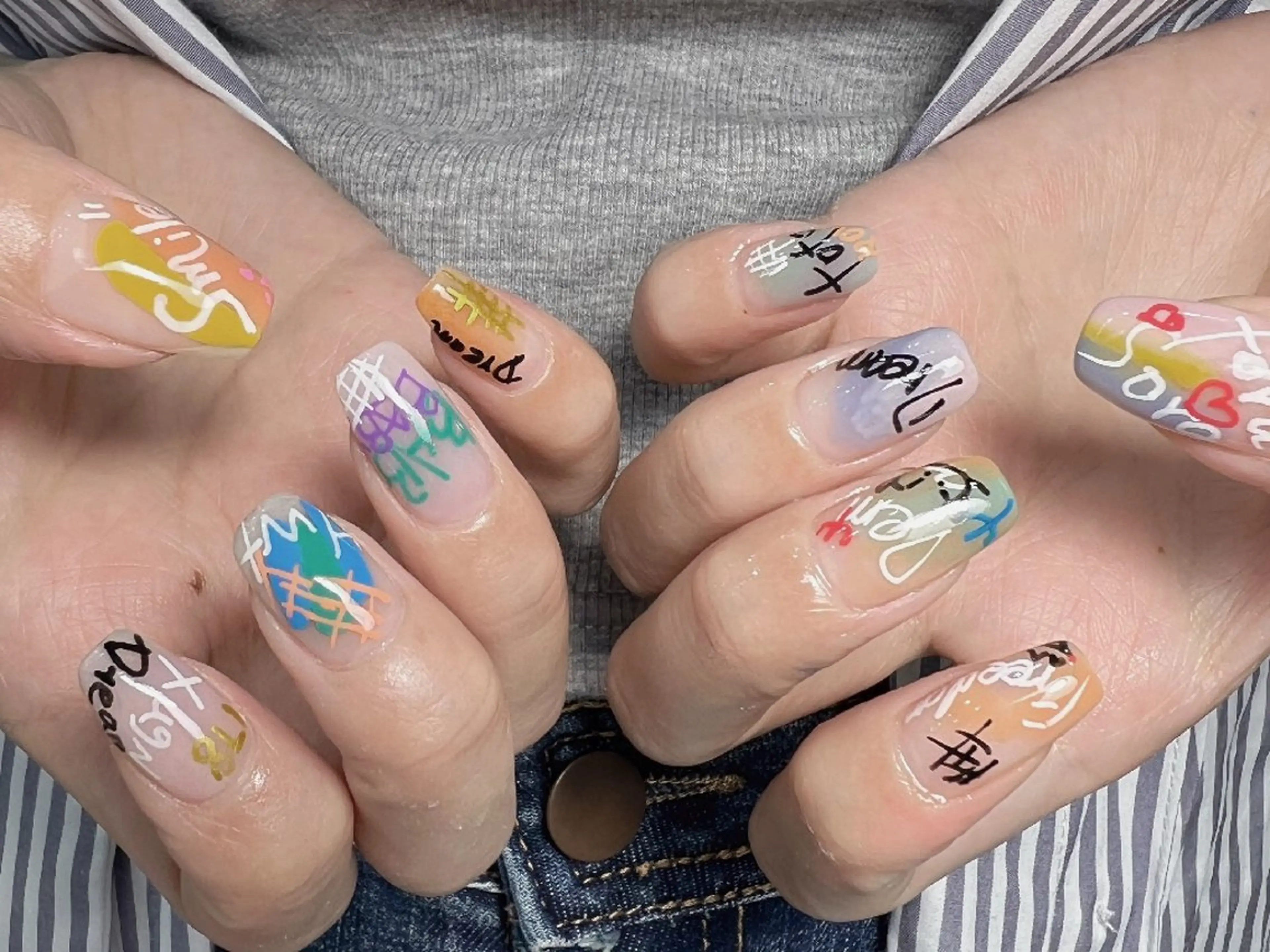 ネイル アートネイル ジェルネイル 持ち込み パラジェル 夏ネイル ハンドネイル UM Nail Salonのネイルデザイン