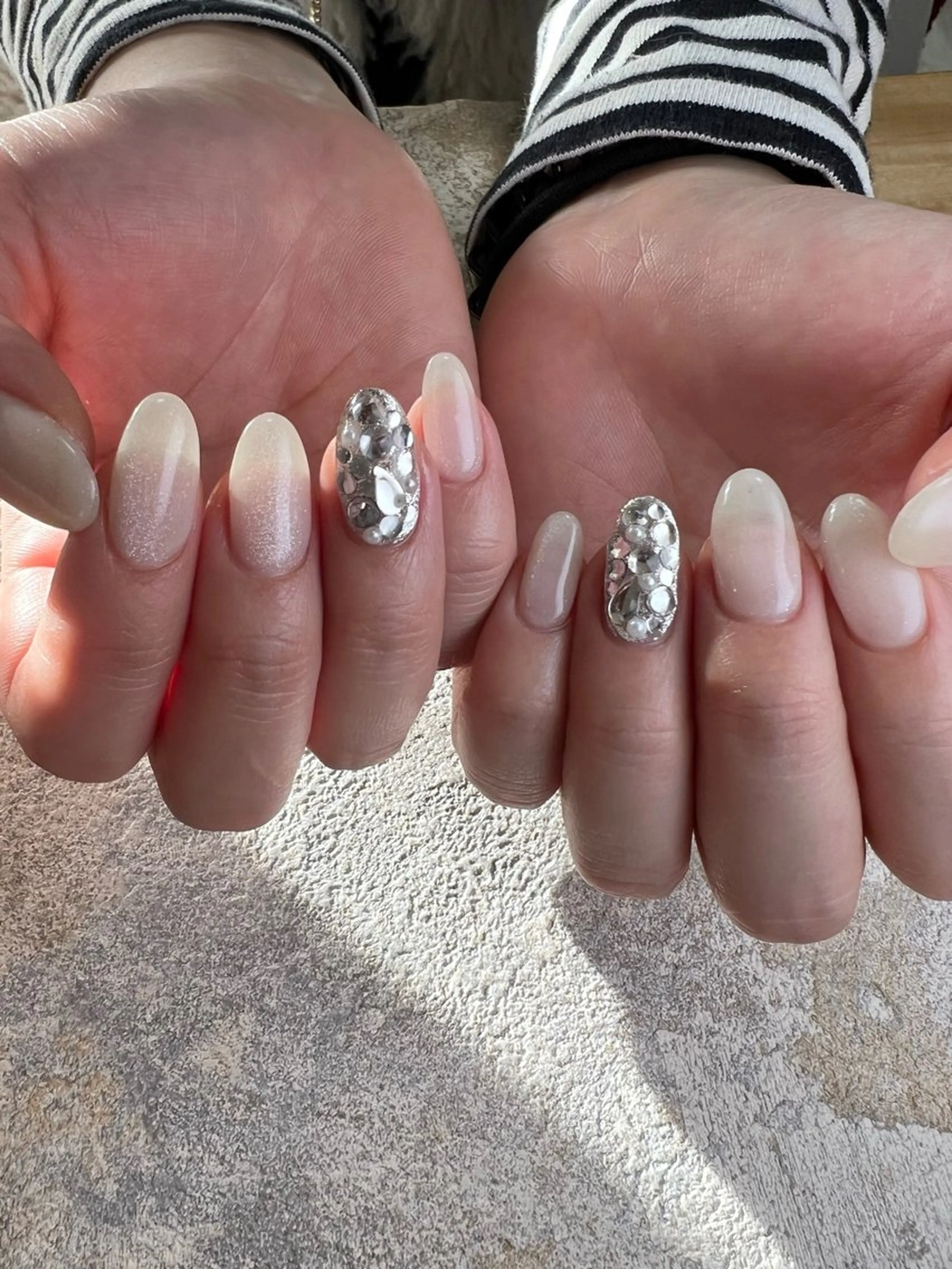 ネイル ハンドネイル フットネイル AURA nailartのネイルデザイン