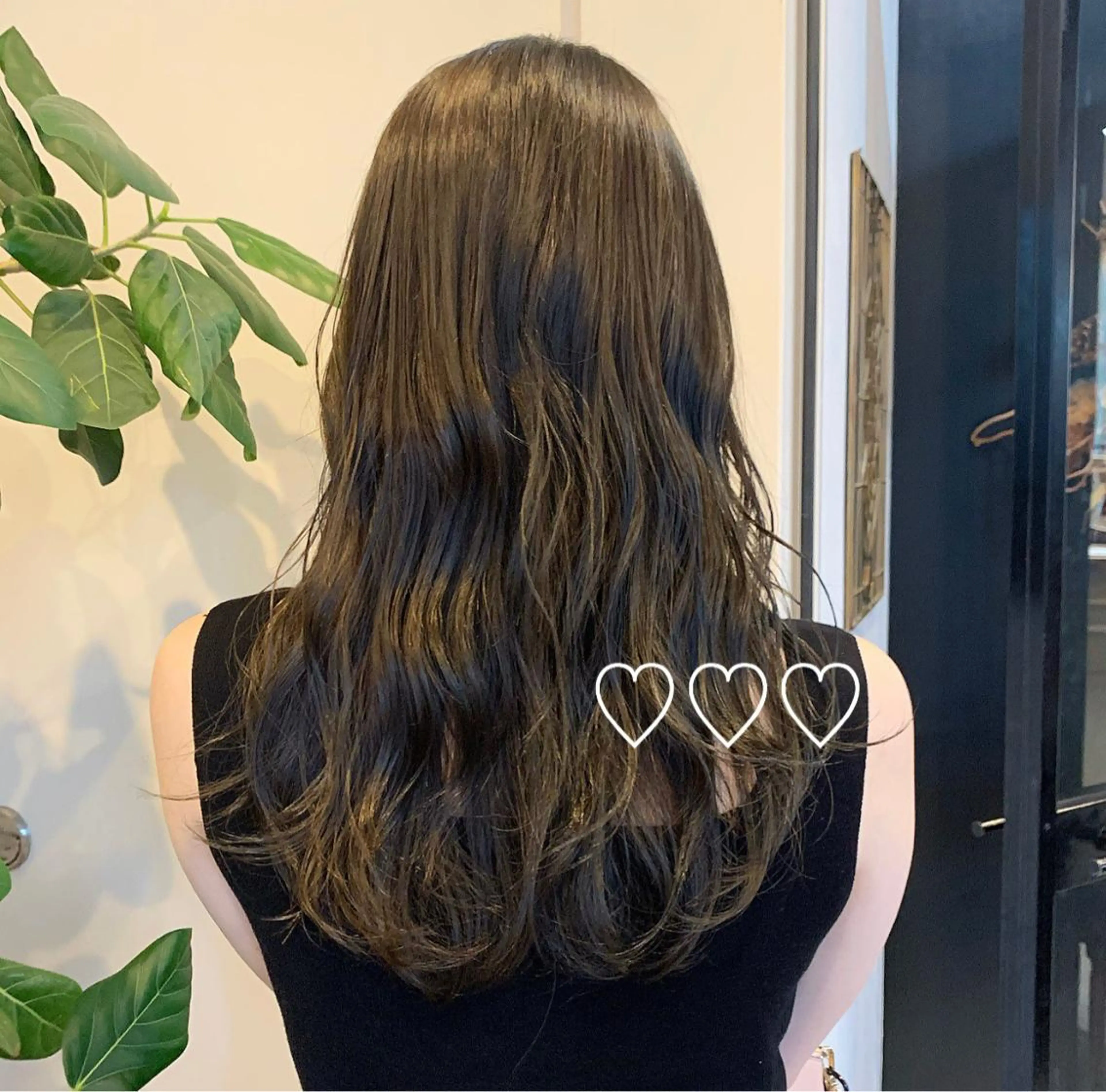 ロング カラー うえの ももねのヘアスタイル