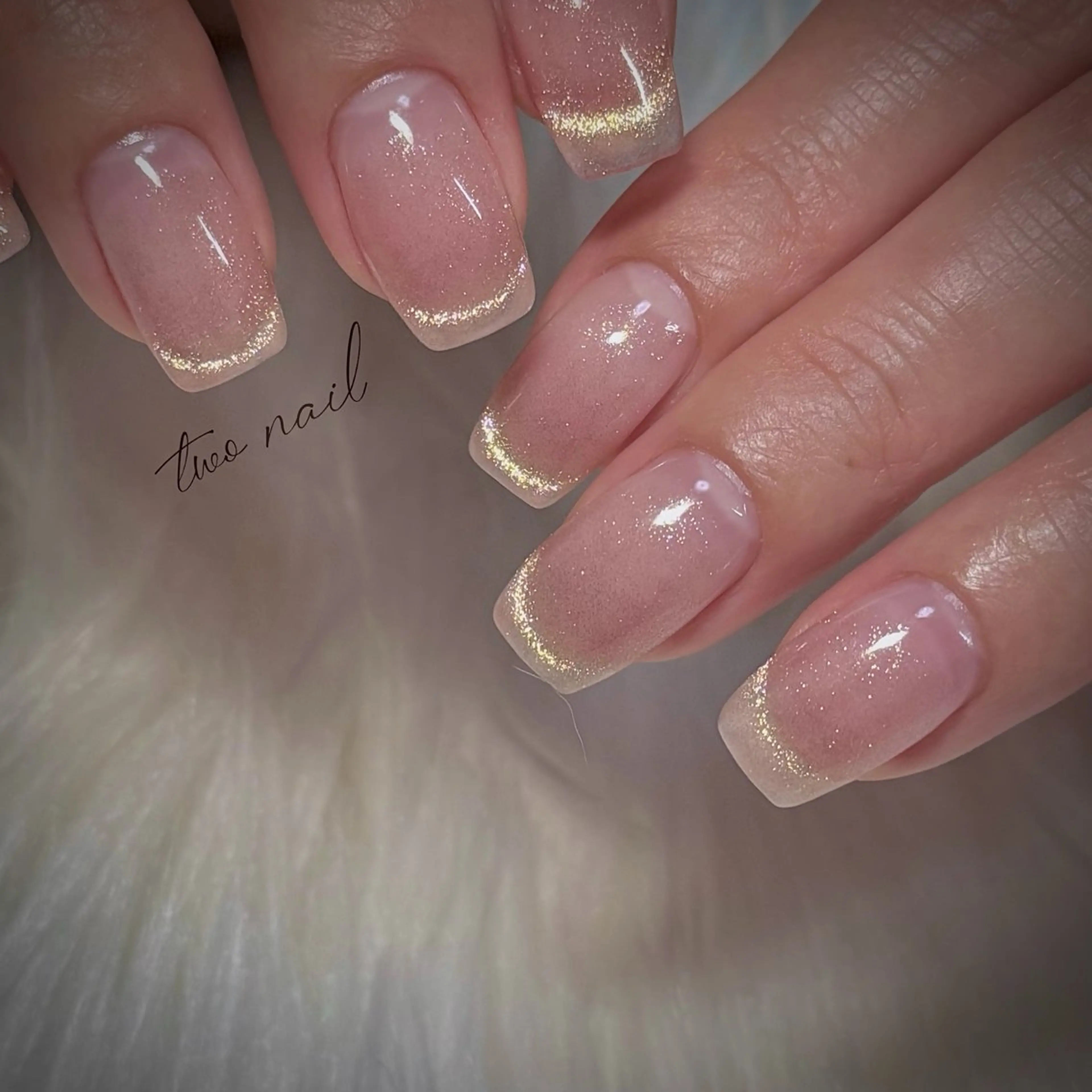 ネイル マグネットネイル ネイルチップ ホワイト two nailのネイルデザイン