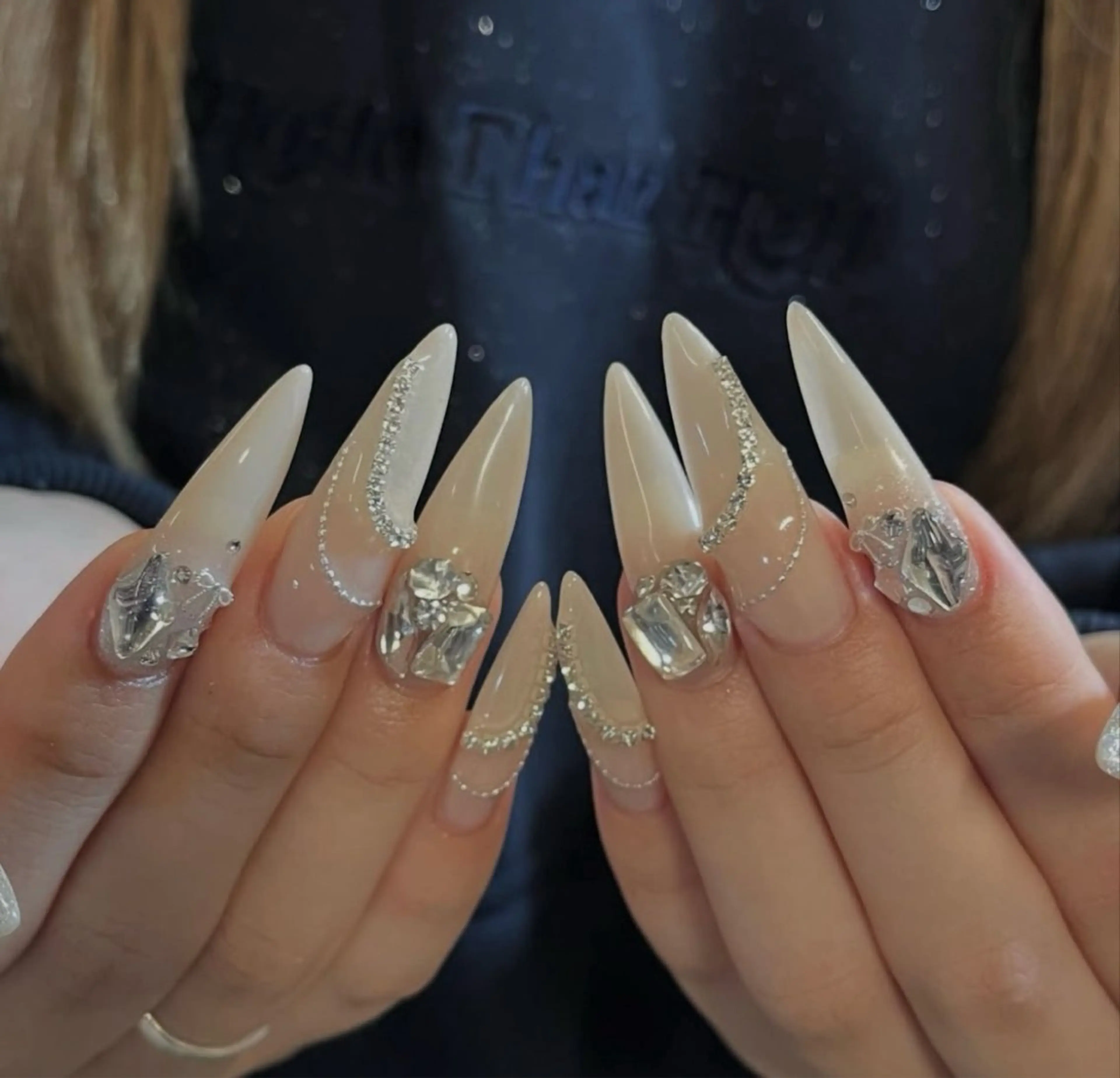 ネイル ハンドネイル BERA NAILSのネイルデザイン