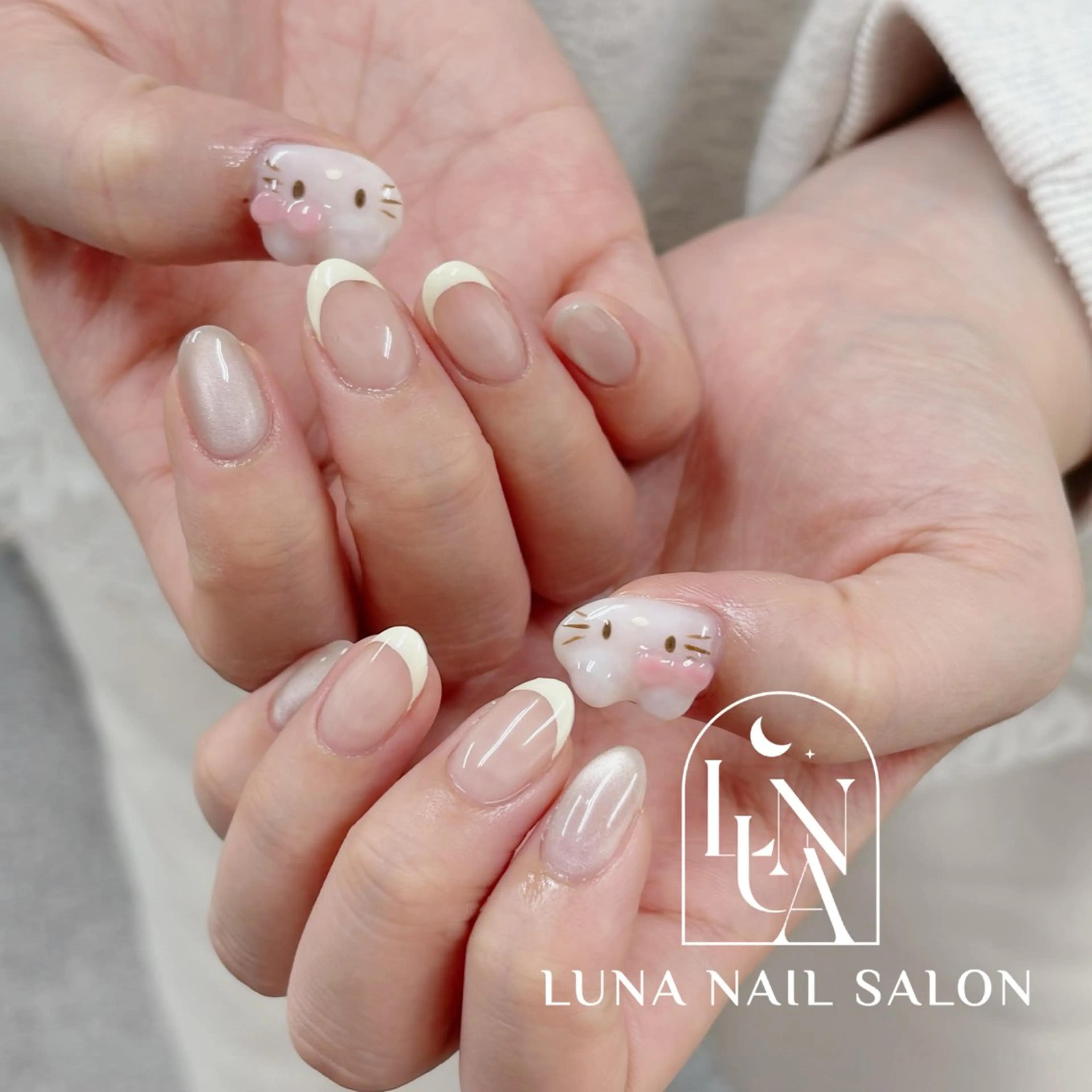 ネイル アートネイル フレンチネイル ジェルネイル ガラスフレンチ 韓国ネイル ハンドネイル ハンドケア LUNA Nail salon💕のネイルデザイン