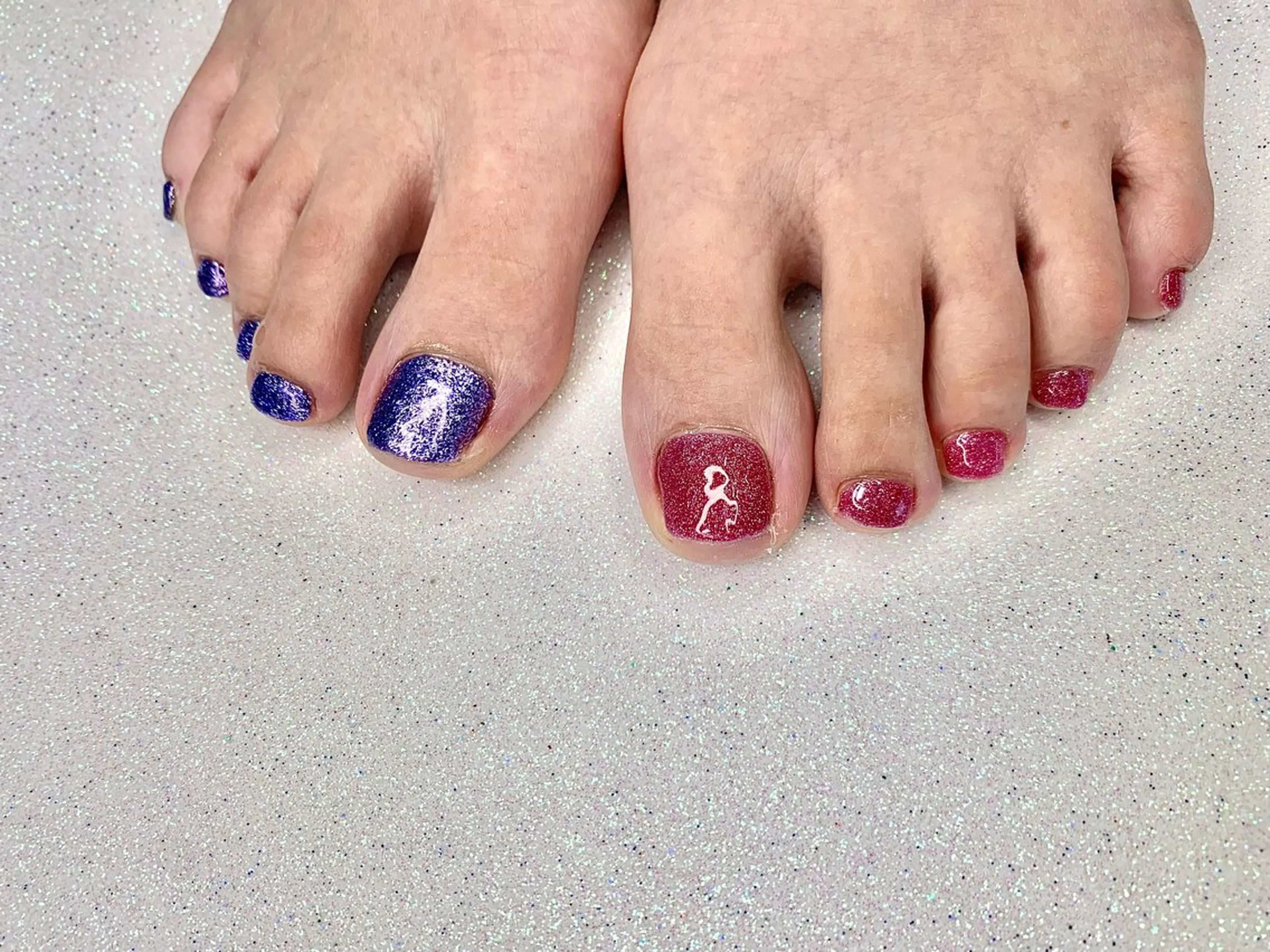 ネイル フットネイル VIERU YURIのネイルデザイン