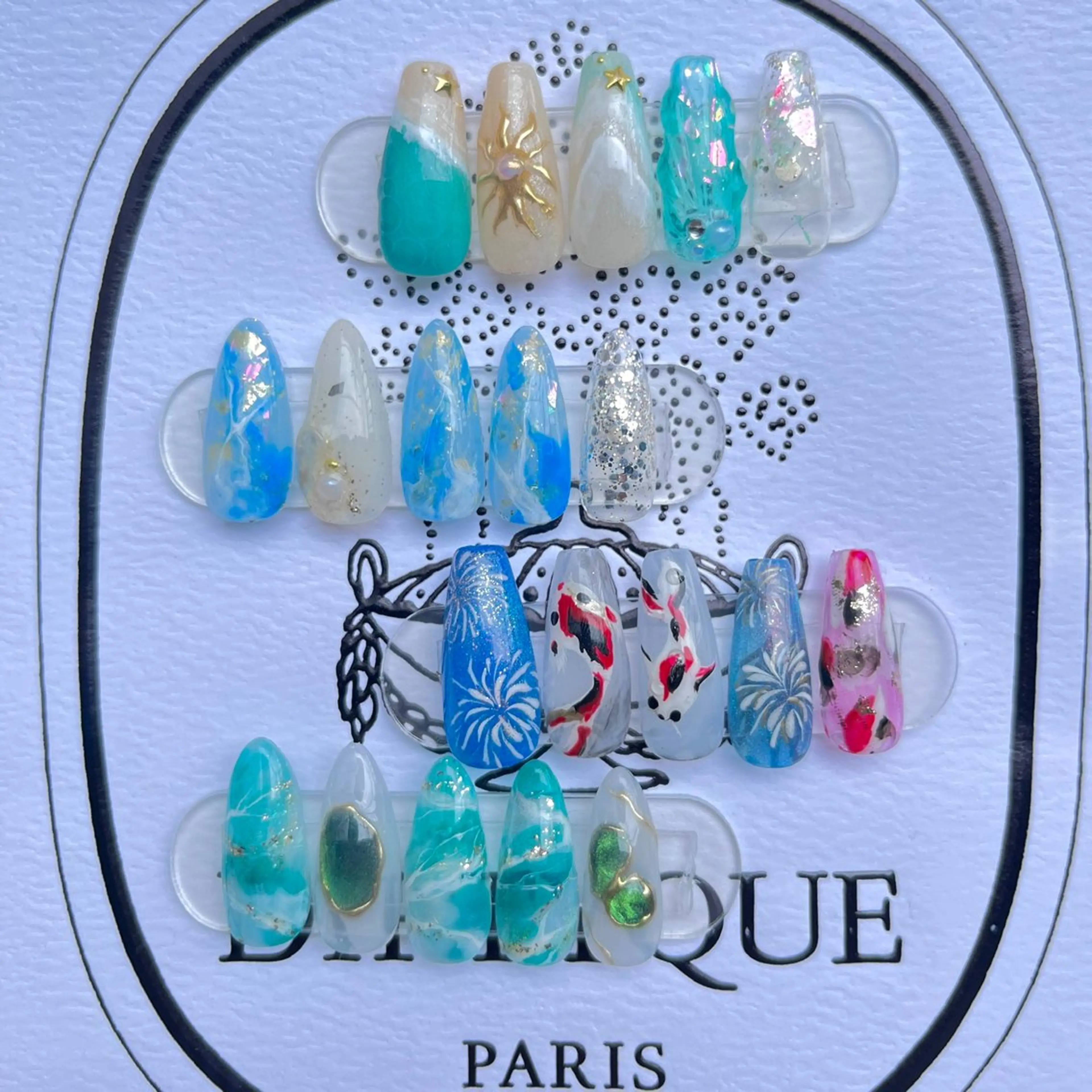 ミディアム カラー ネイル アートネイル ハンドネイル Queen nail所属・QUEENＮA IＬ JR寺田町1分のネイルデザイン