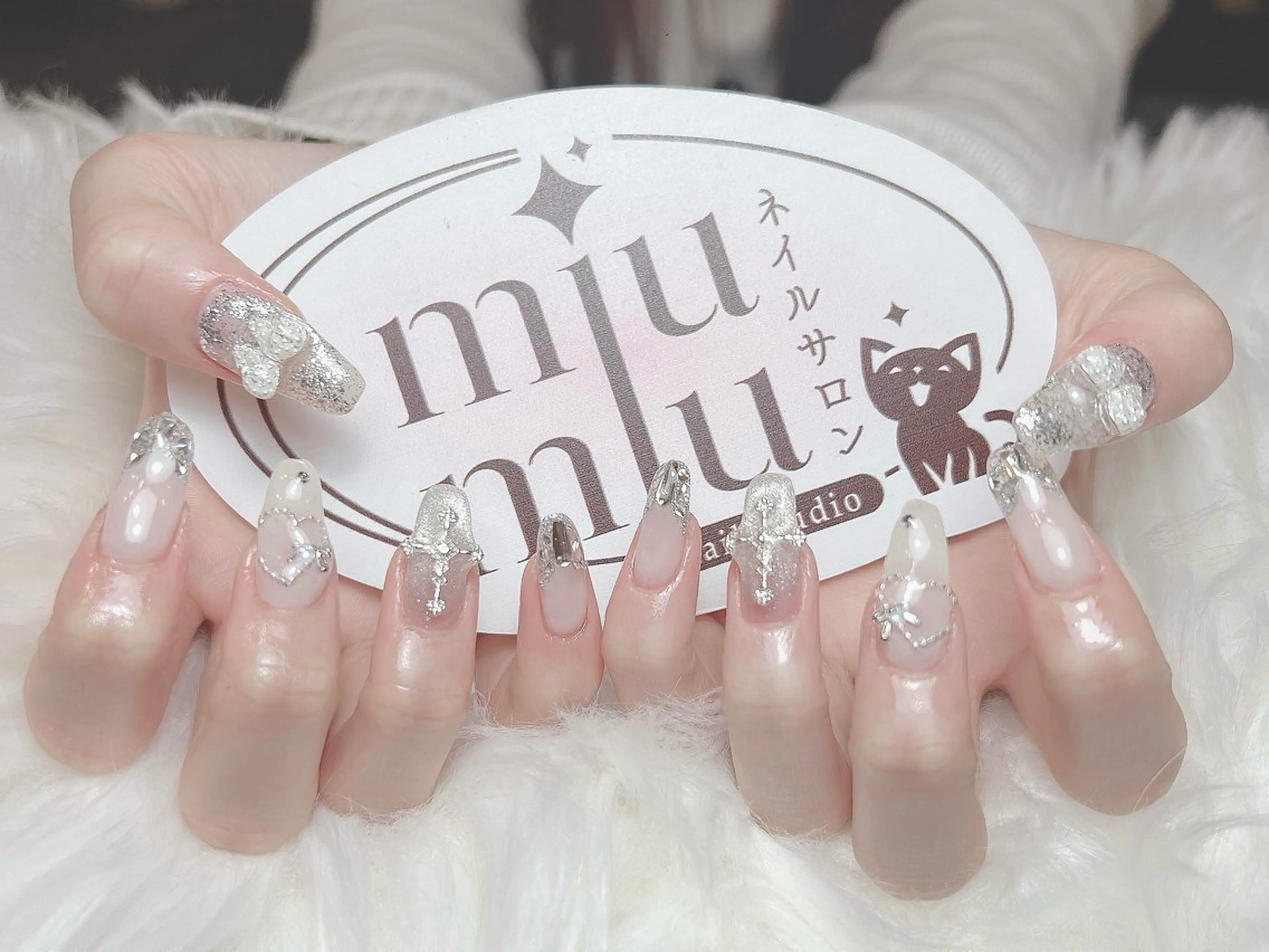 ロング フットネイル ハンドケア Miu Miu Nail Studio所属・yu naのネイルデザイン