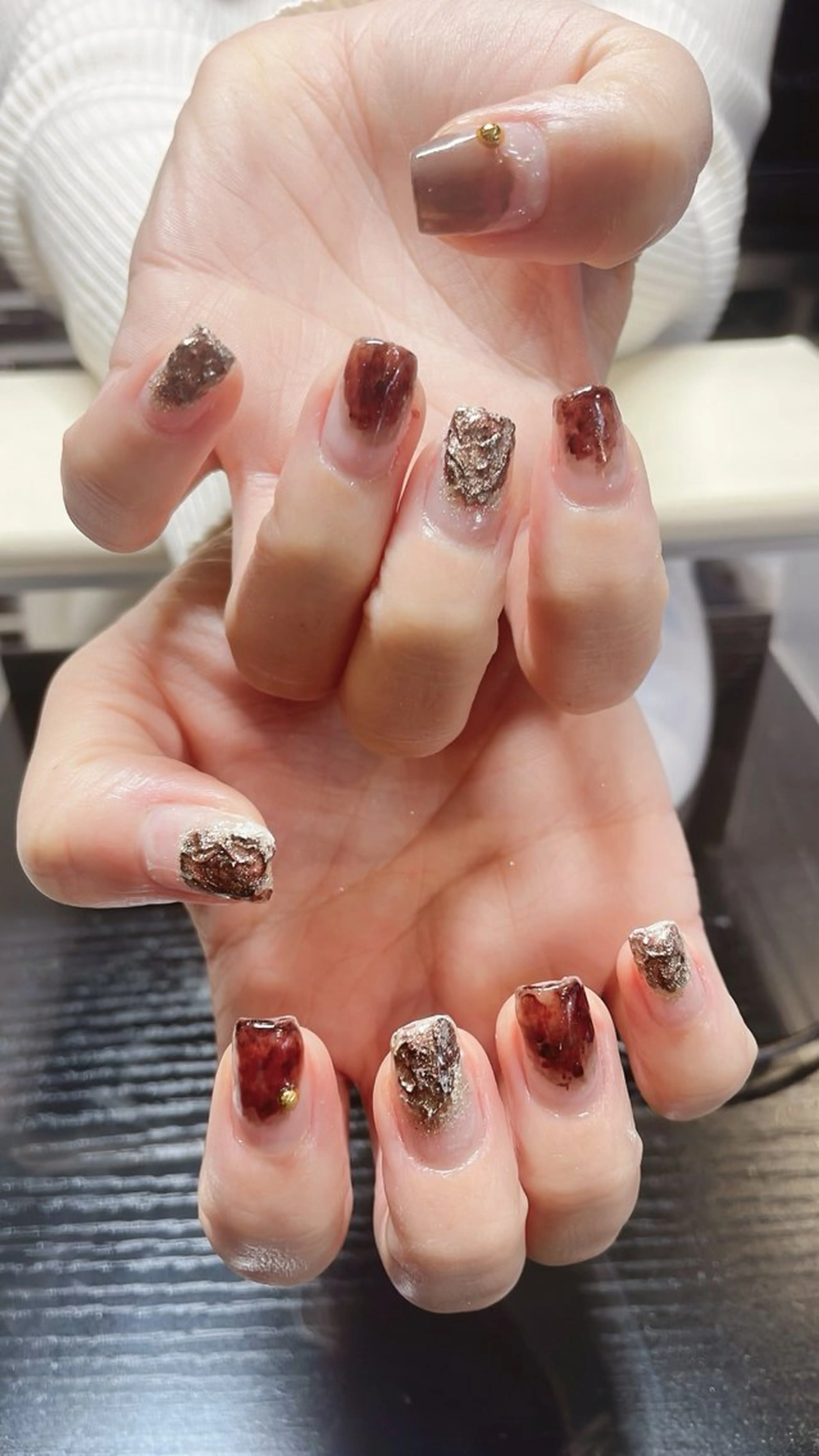 ネイル ニュアンスネイル スクエアネイル 三原 麻佑のネイルデザイン