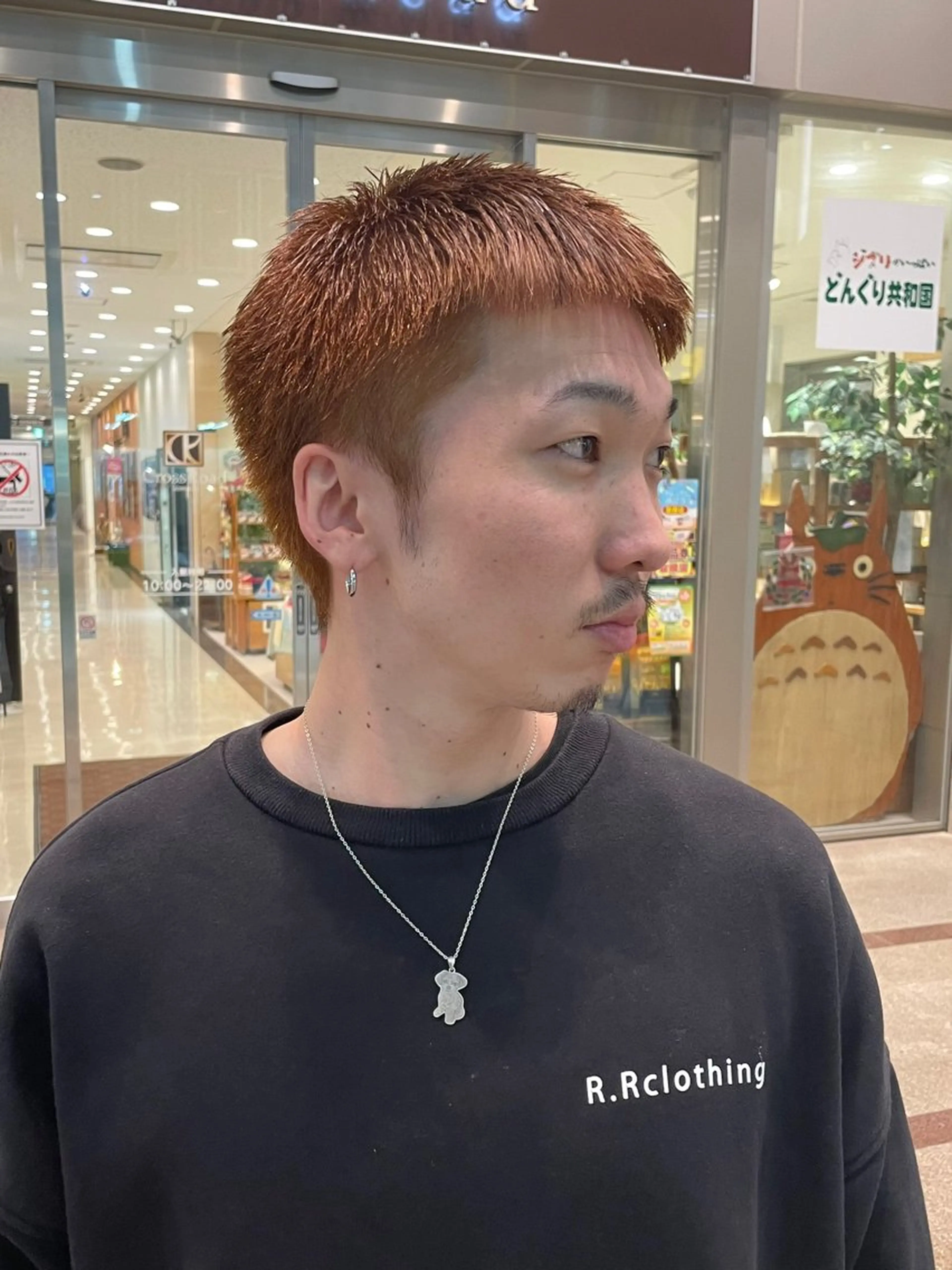 カラー メンズ メンズブリーチ ブリーチ grAt所属・森 真伊希のヘアスタイル