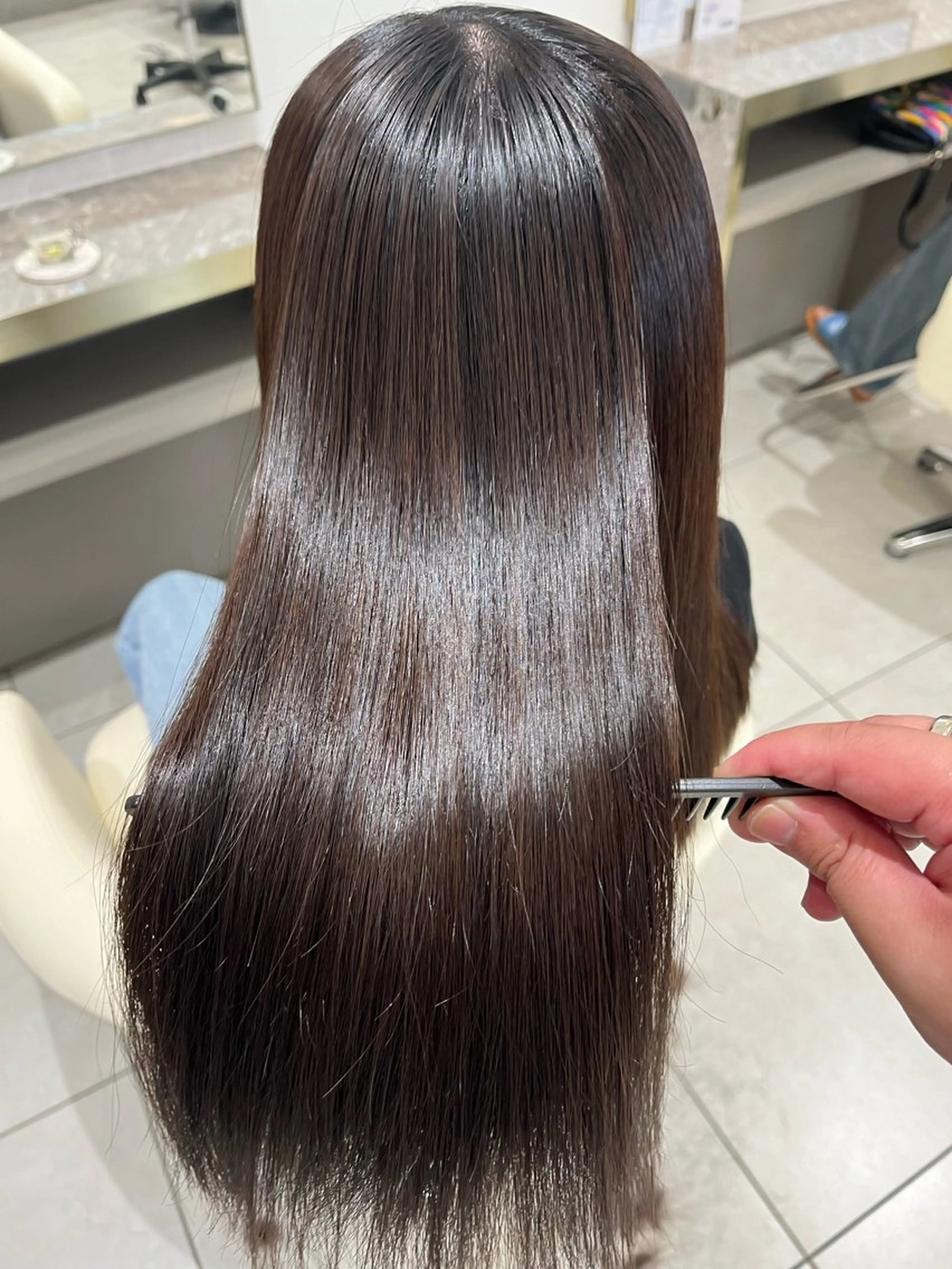 ロング 吹田 駿 髪質改善縮毛矯正のヘアスタイル