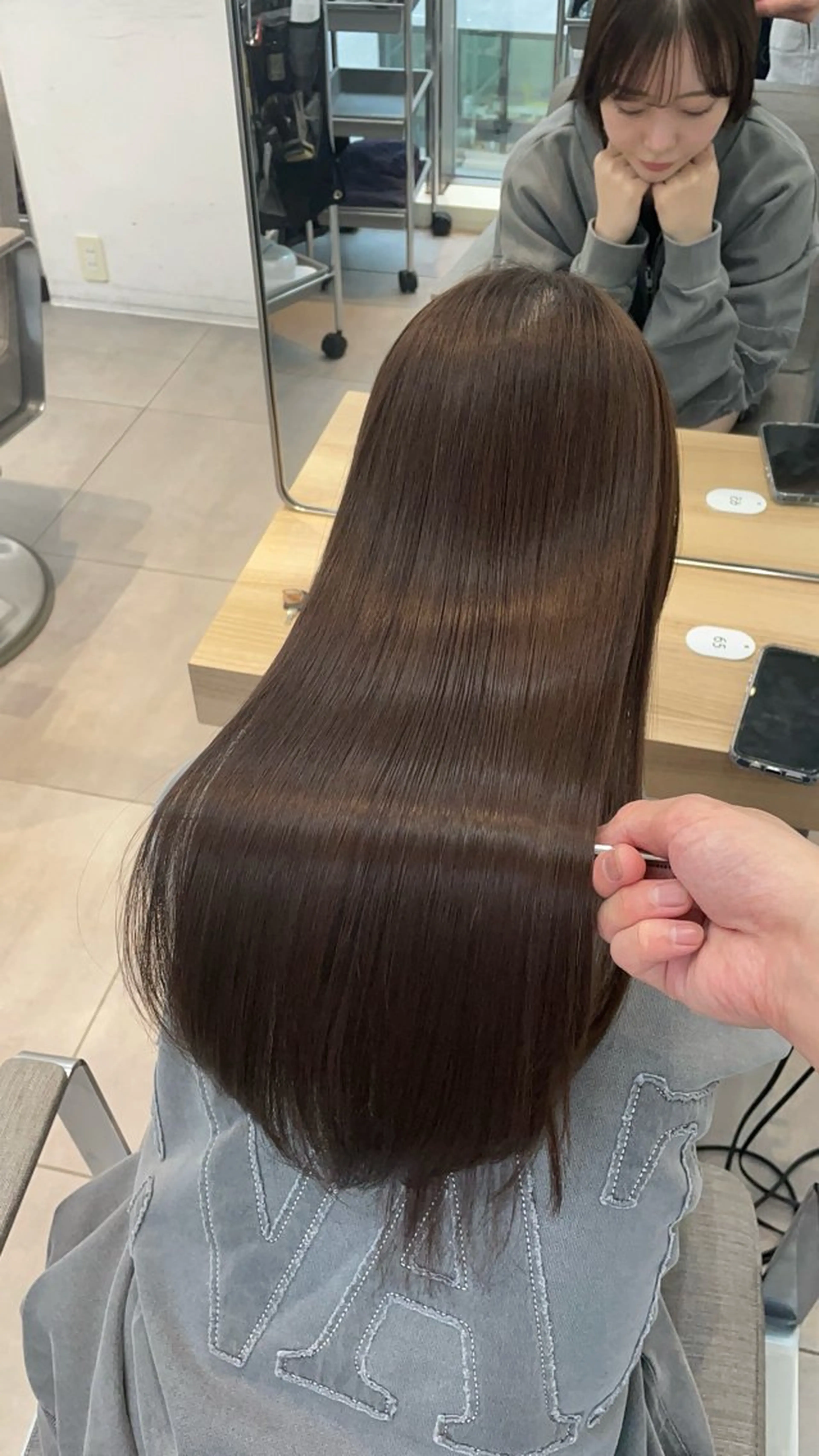 ロング ヘアカラー 縮毛矯正 トリートメント ✨髪質改善✨美髪 矯正🫧小泉のヘアスタイル