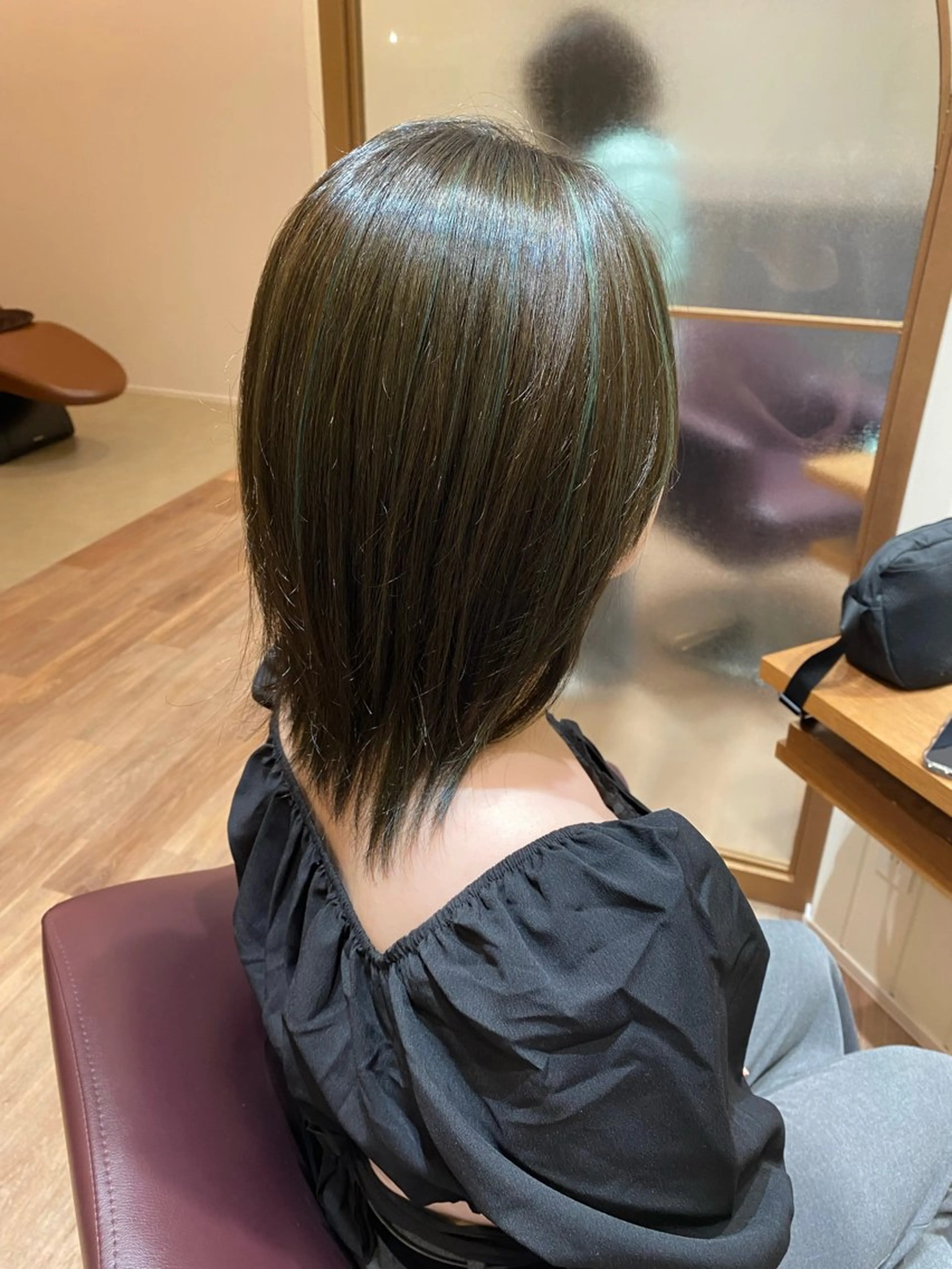 カラー 石毛 ひかるのヘアスタイル