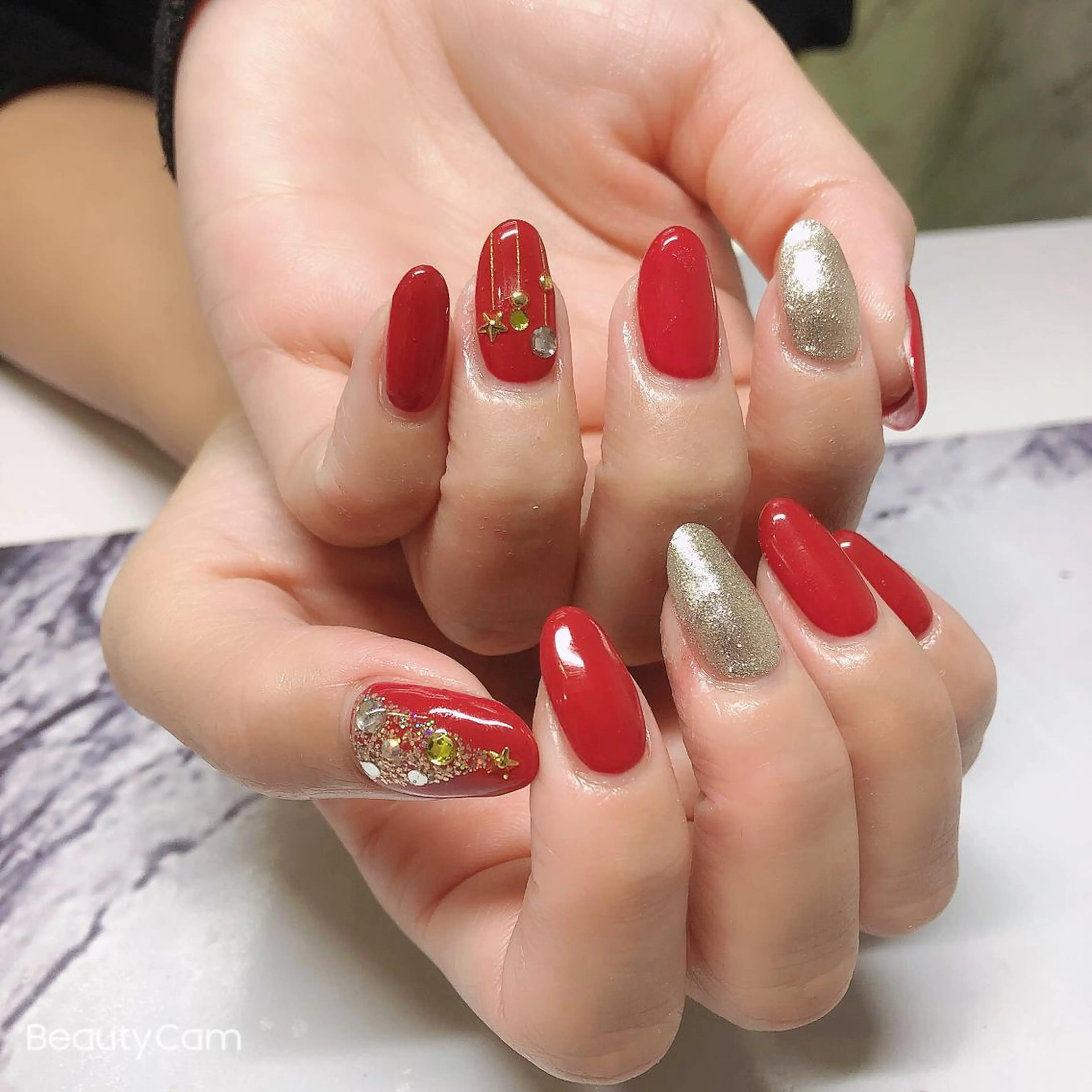 ネイル Guarendo錦糸町店所属・ガレンドウ 白澤 愛子のネイルデザイン