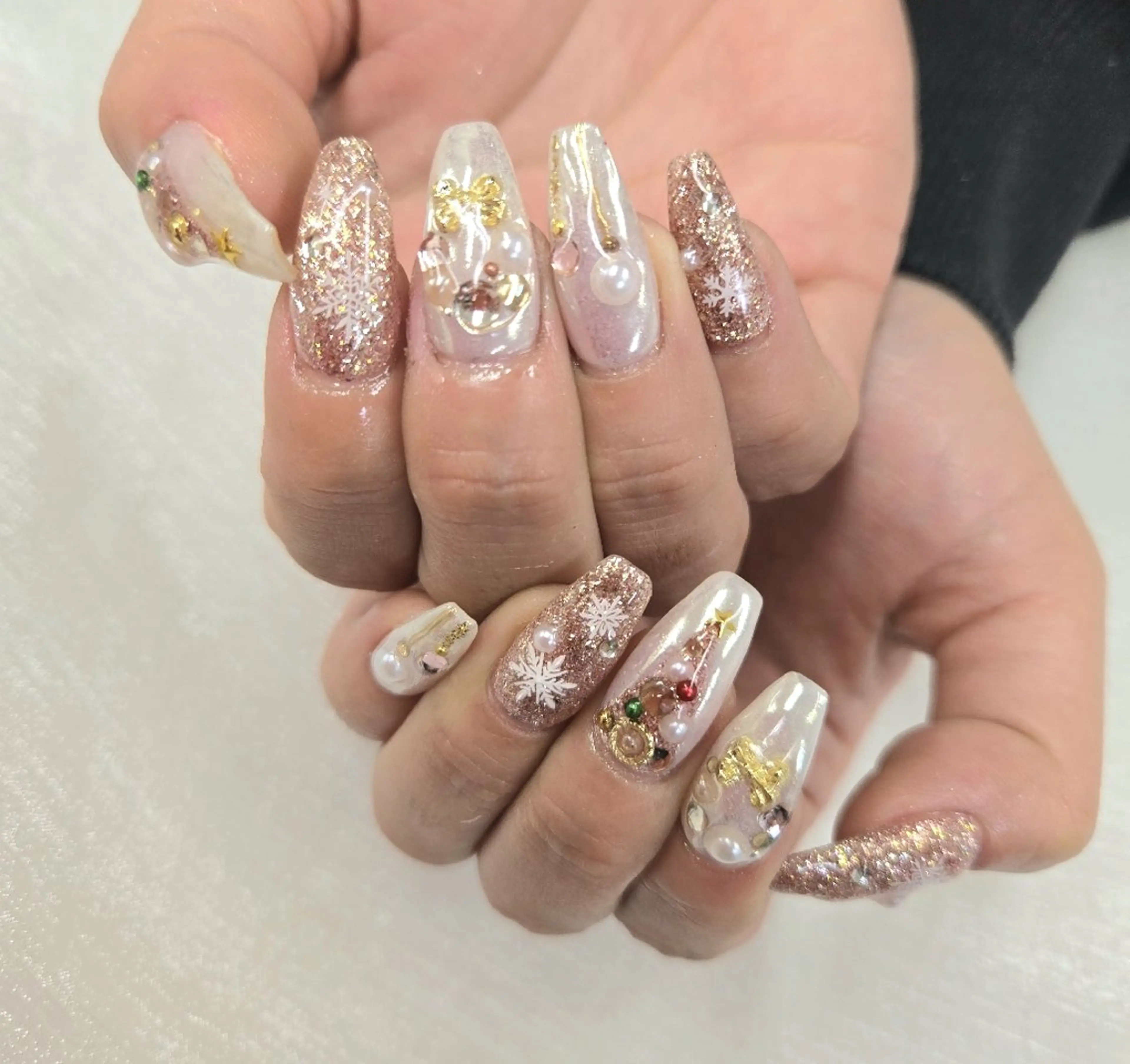 ネイル アートネイル オーロラネイル チークネイル ジェルネイル グラデーション ハンドネイル 河野ちえ (雑誌掲載サロン)のネイルデザイン