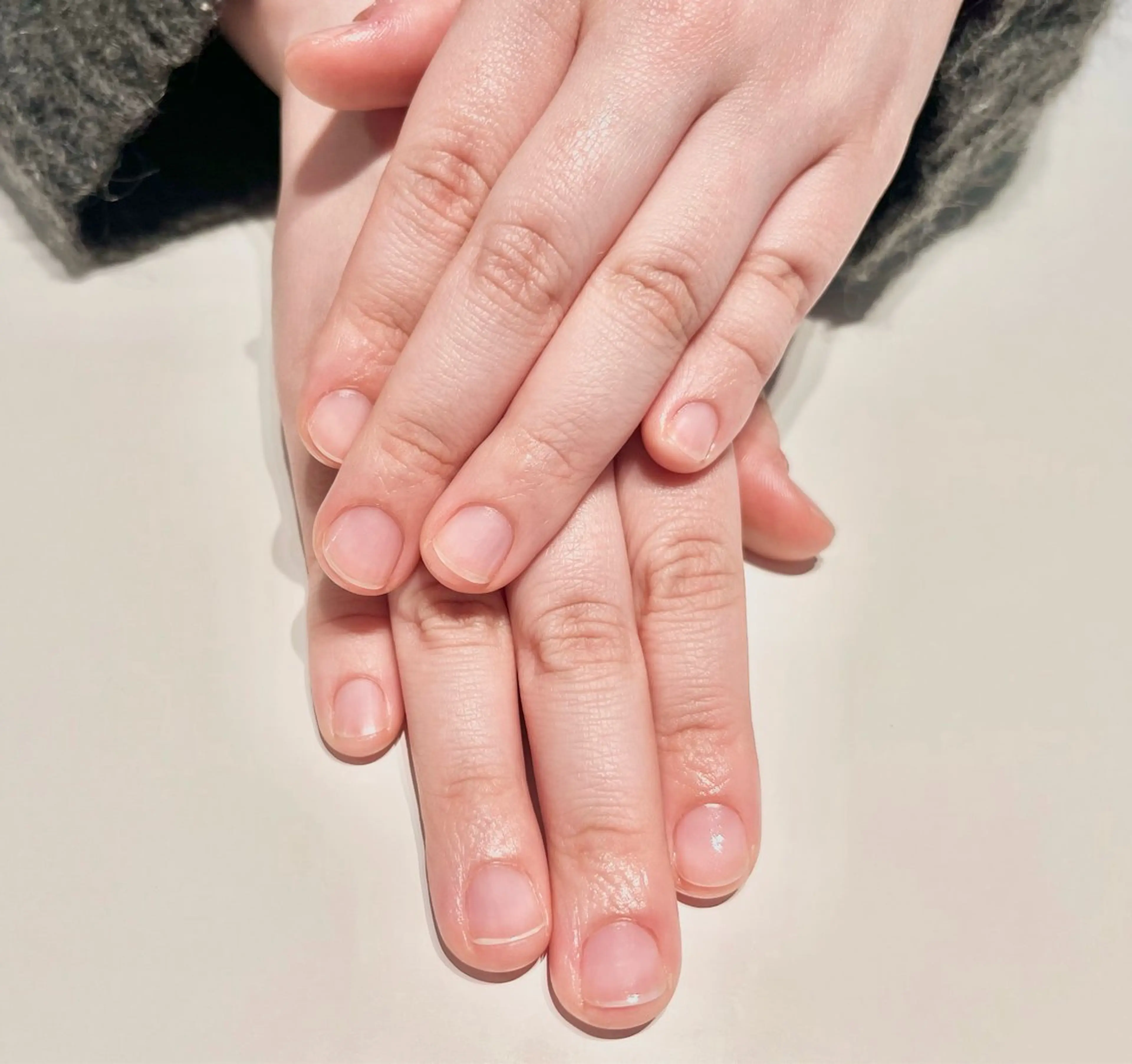 ネイル 自爪とネイルケア専門サロン　プリナチュール所属・吉岡 泉のネイルデザイン