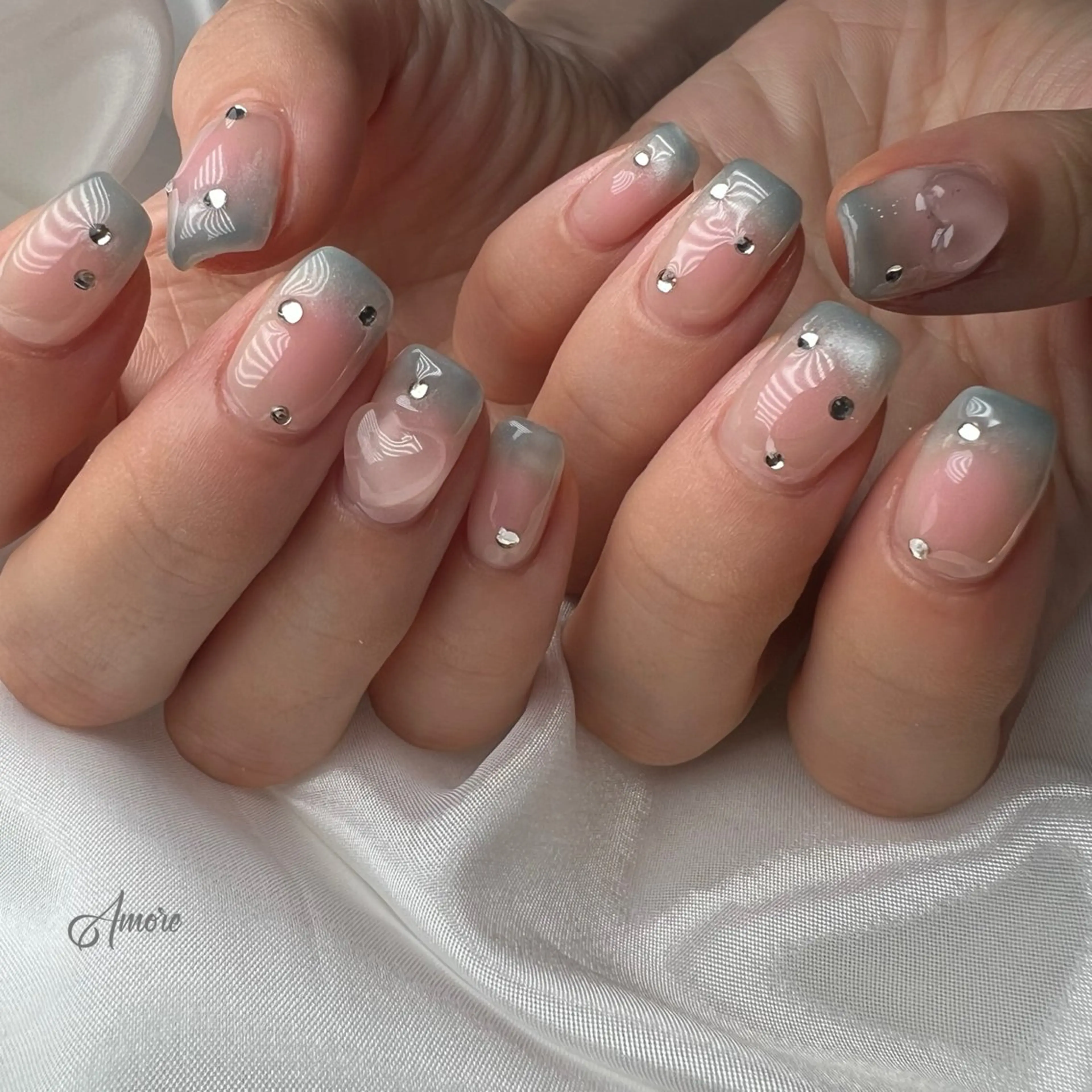 ネイル ジェルネイル キラキラネイル 韓国ネイル マグネットネイル パラジェル You kyehwaのネイルデザイン