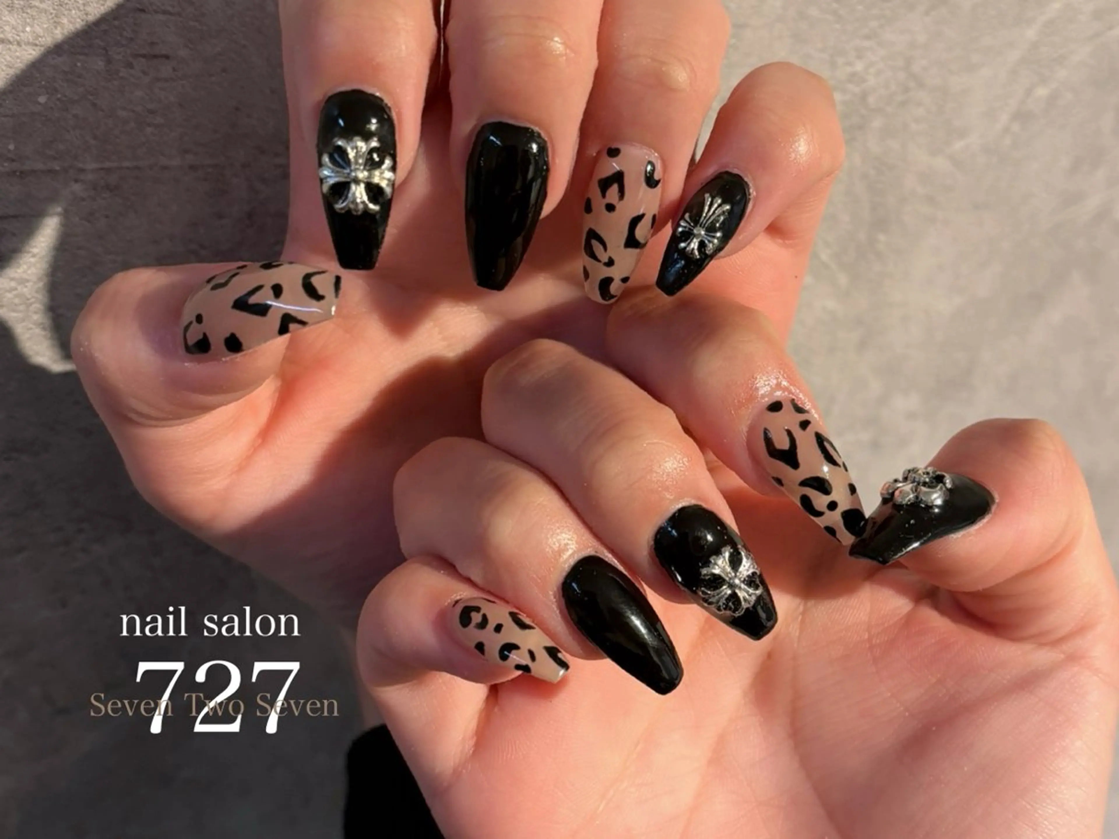 ネイル 727 nailのネイルデザイン
