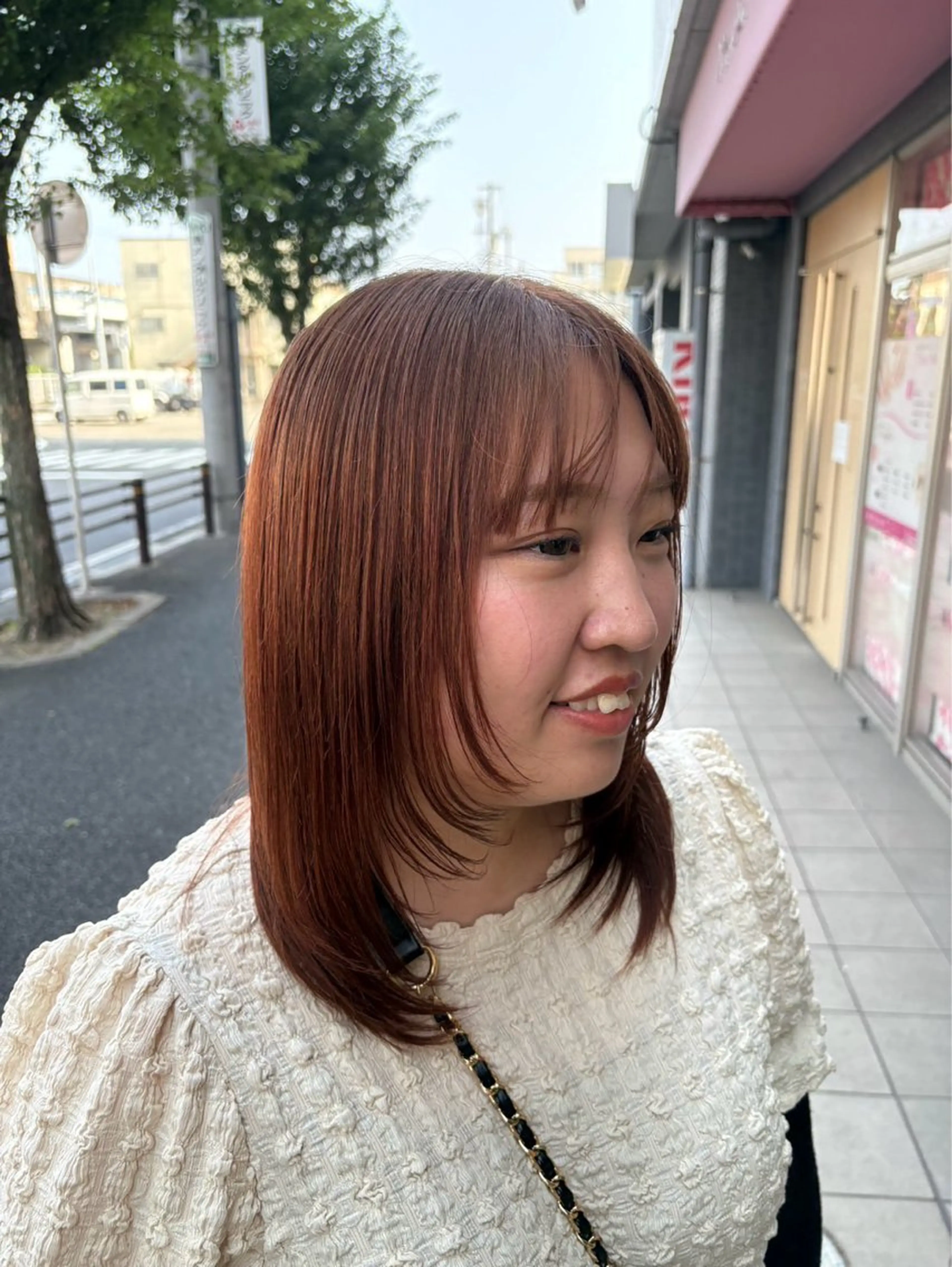 ショート カラー ヘアアレンジ 顔まわりレイヤー レイヤーカット select 大森 慶斗のヘアスタイル