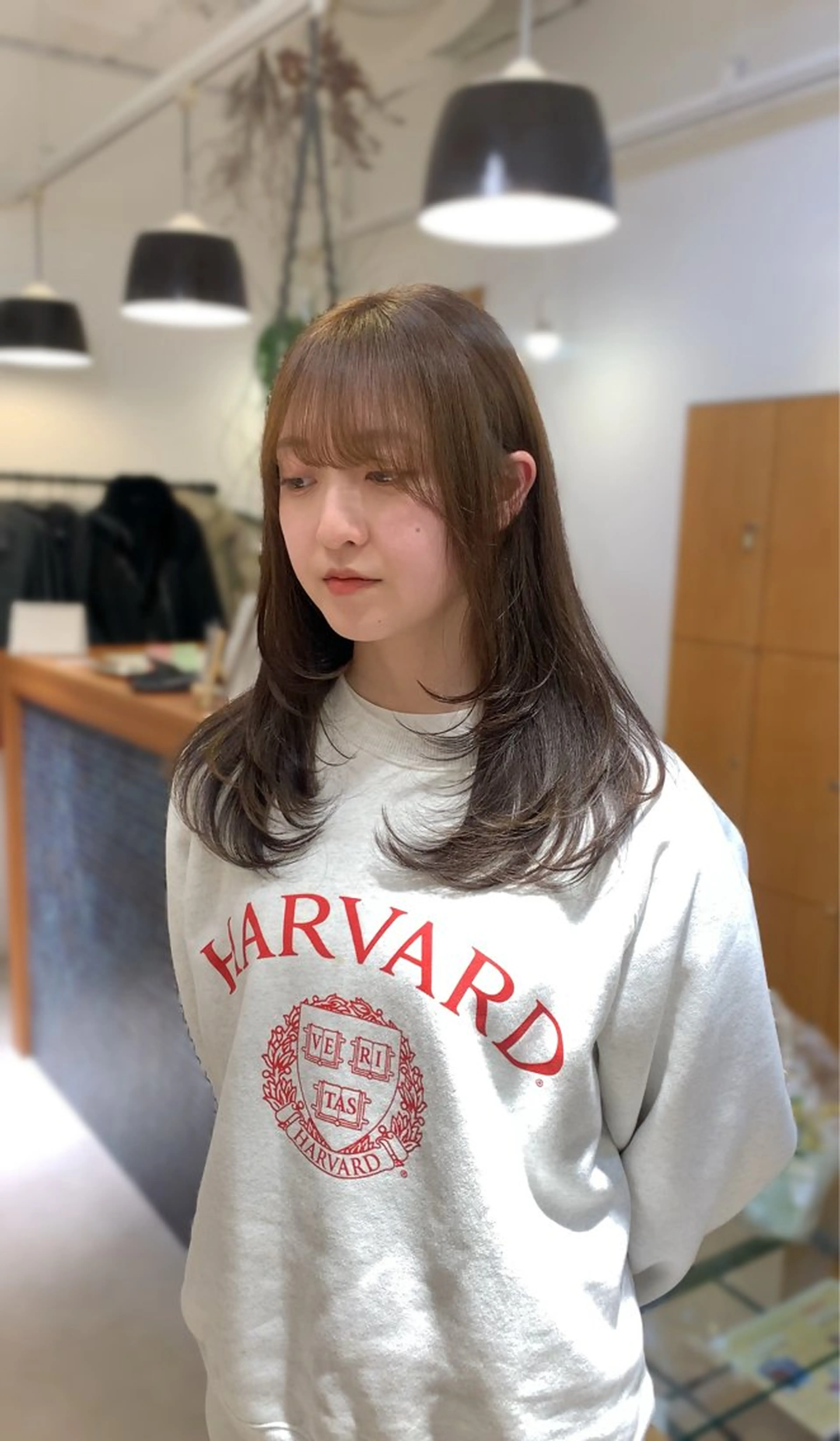 ロング レイヤーカット MEGULI所属・新田 琴美/ 透明感/レイヤーのヘアスタイル