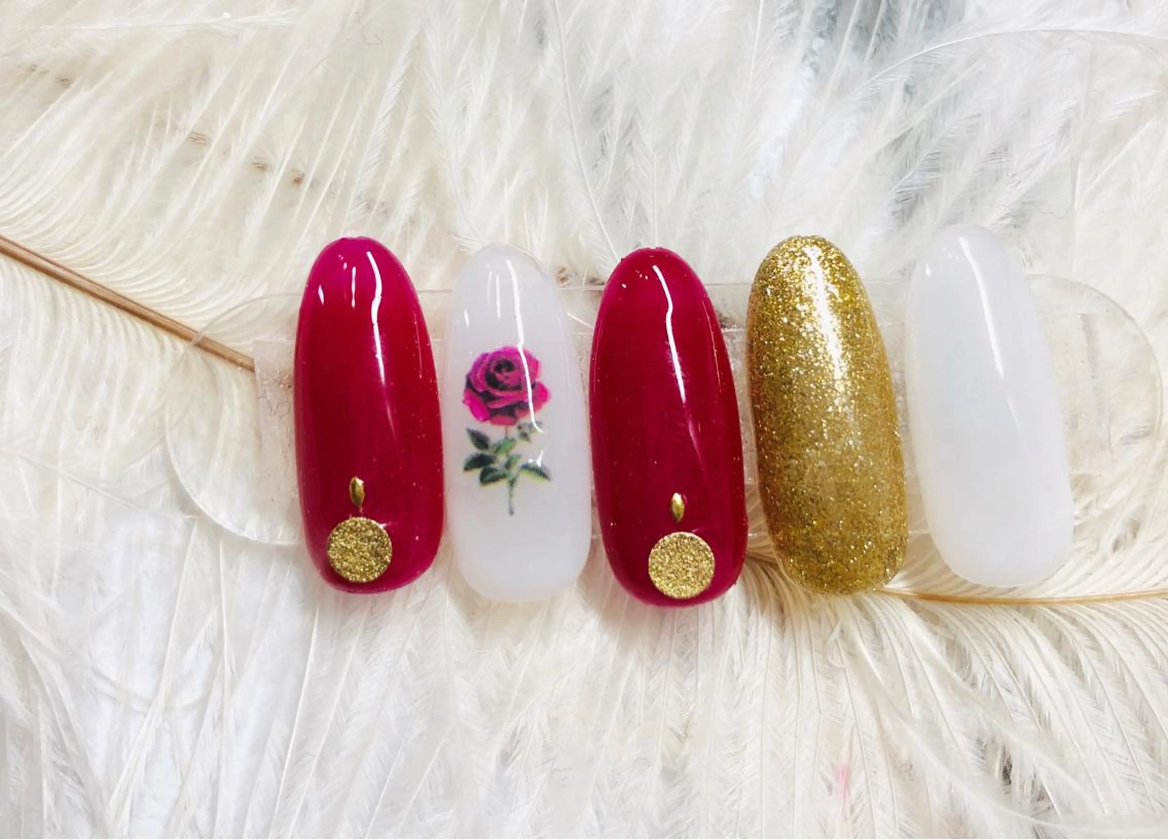 ネイル ハンドネイル マジックミラー所属・マジック ミラーのネイルデザイン