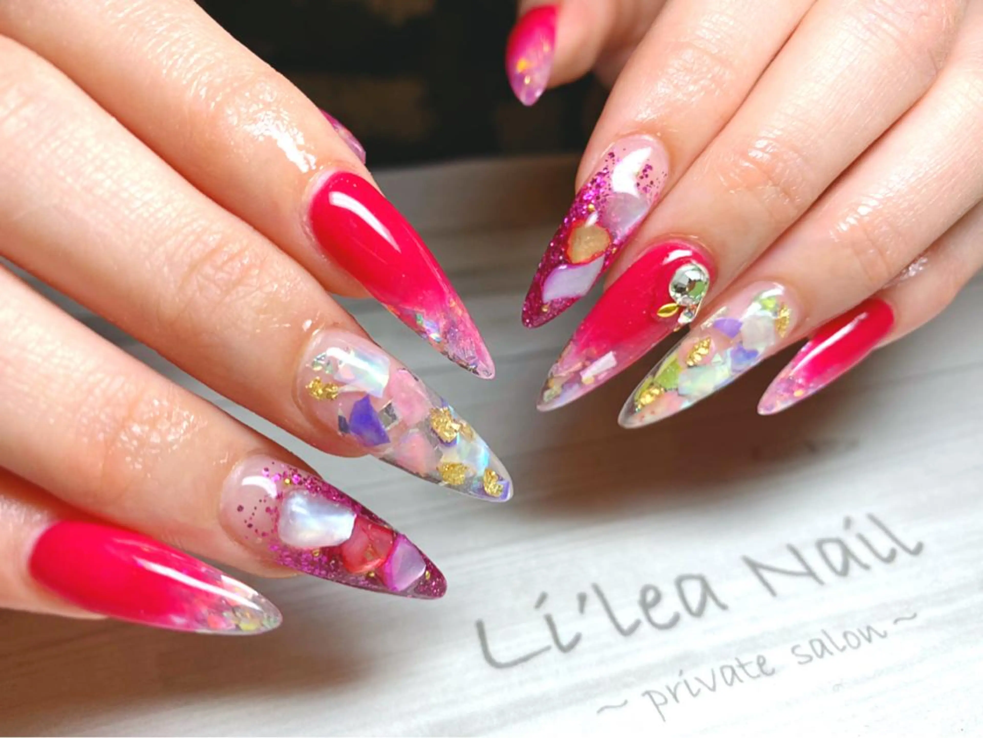 ネイル Li'leaNail AINAのネイルデザイン