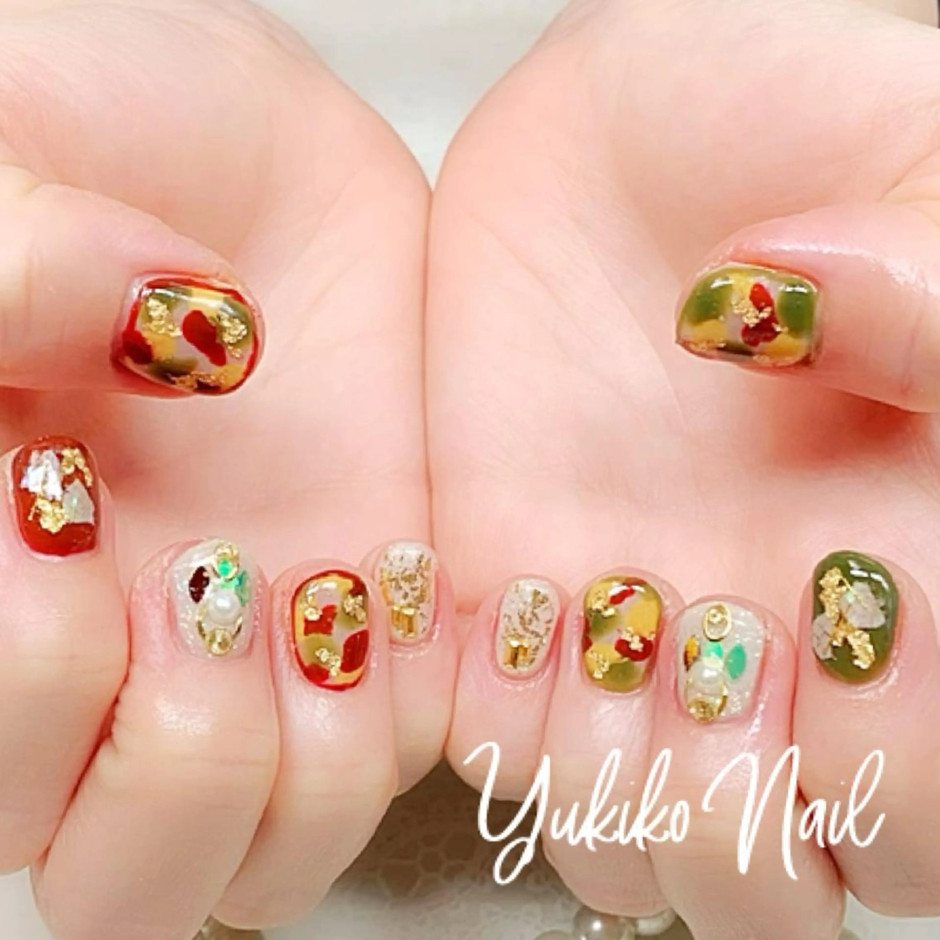 ネイル ニュアンスネイル 冬ネイル クリスマス ハンドネイル ユキコ ネイルのネイルデザイン