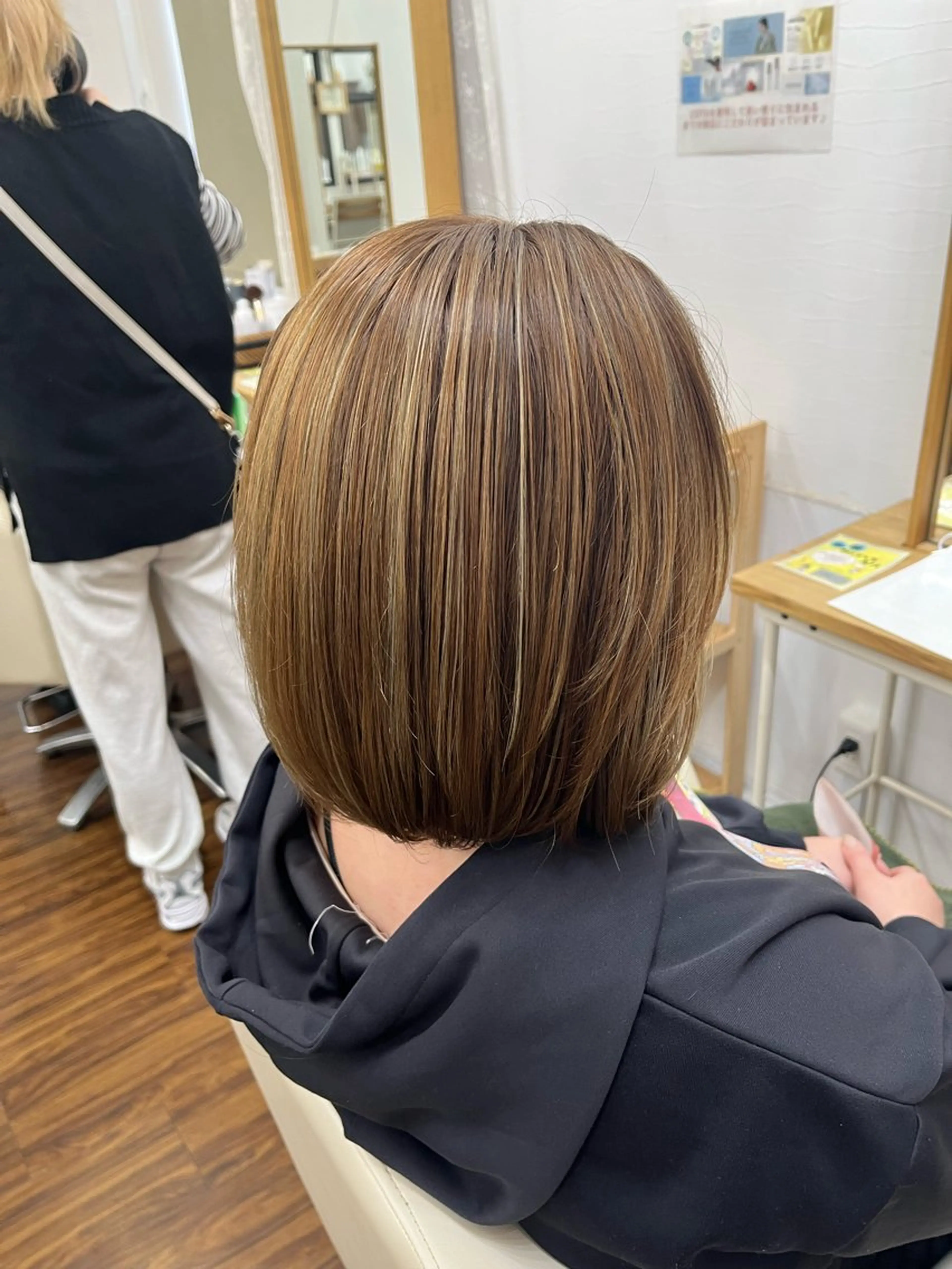 ミディアム カラー ベージュカラー 透明感カラー ハイライトカラー ボブ ハイライト カット ヘアカラー トリートメント YUIMARL 倉敷店🌸SAEのヘアスタイル