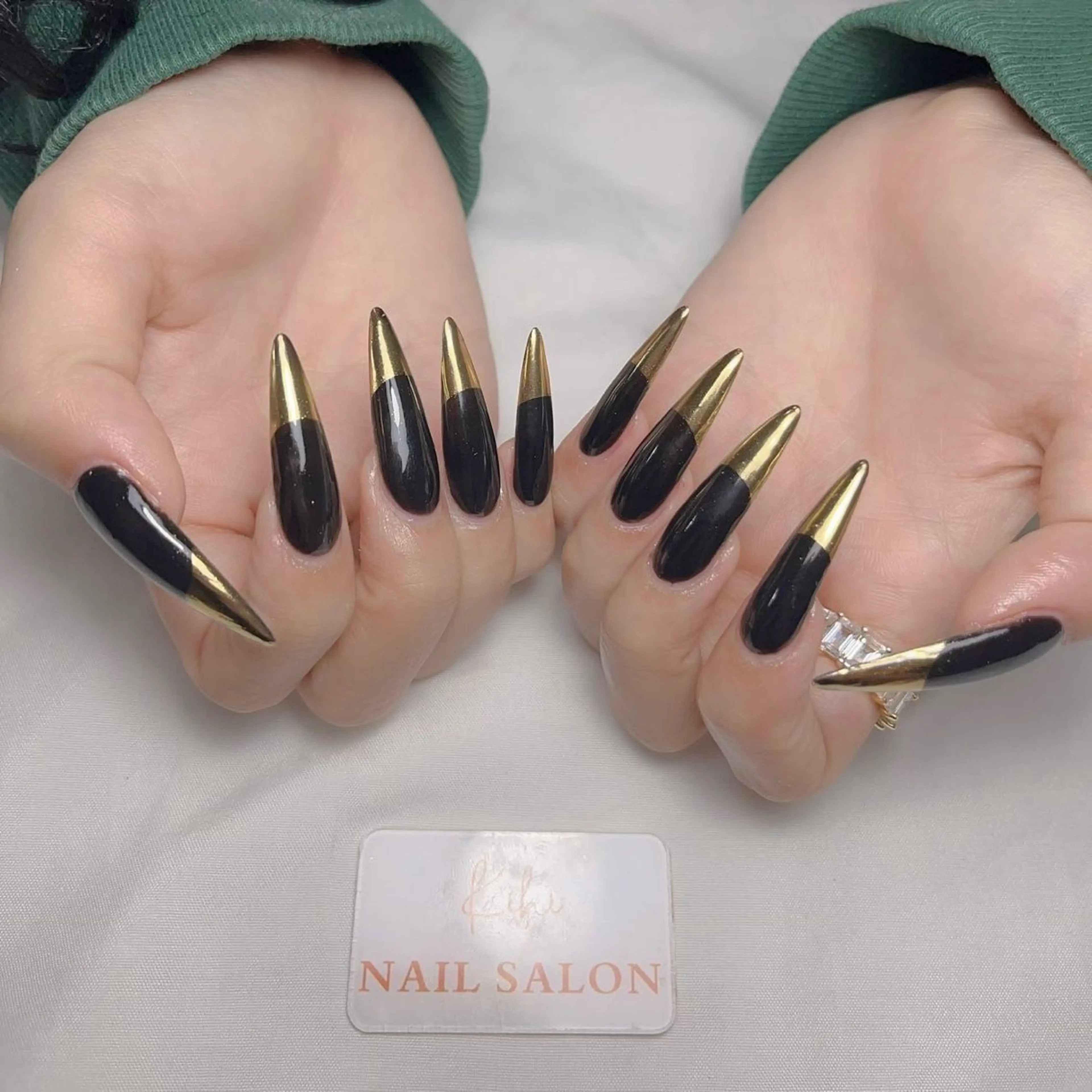 ネイル アートネイル フレンチネイル ジェルネイル グラデーション 韓国ネイル ハンドネイル 💕鈴木ユリ パラジェル/オフ無料のネイルデザイン