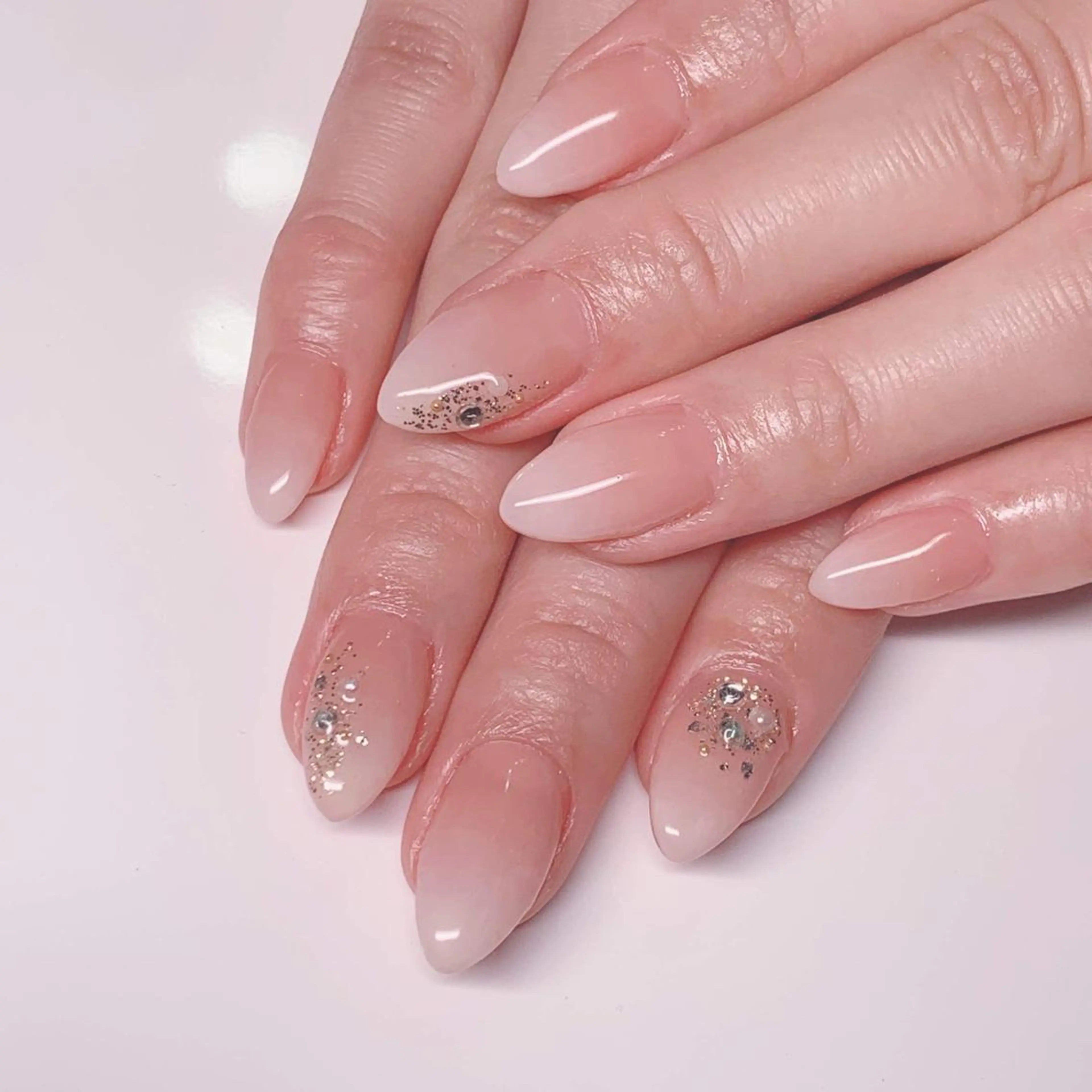 ネイル 【カメレオン】 上村 祥子のヘアスタイル